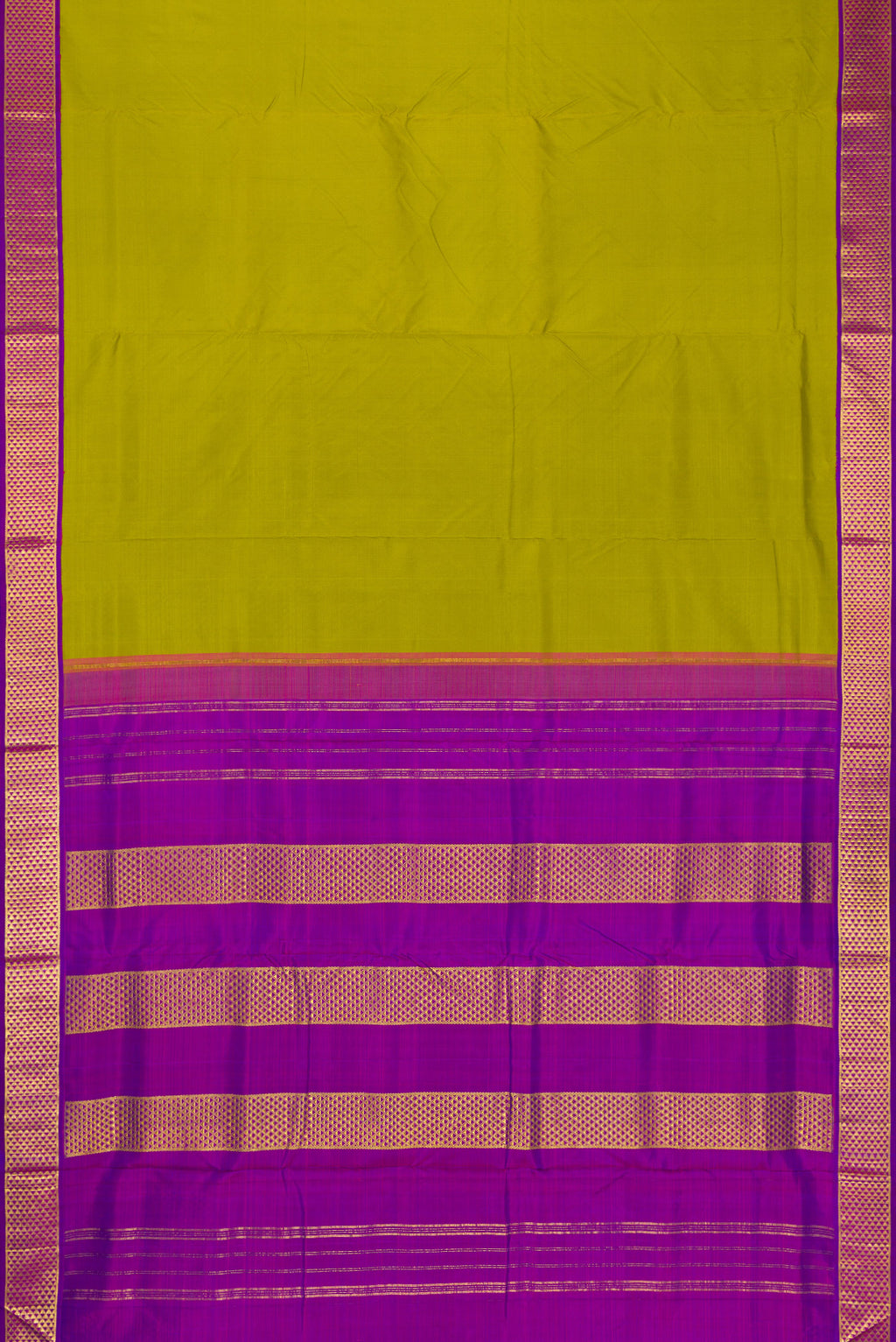 Flat view of Parrot Green Dual Tone Kanjivaram Silk Nine Yards Saree with Plain Body and Zari Border. 
