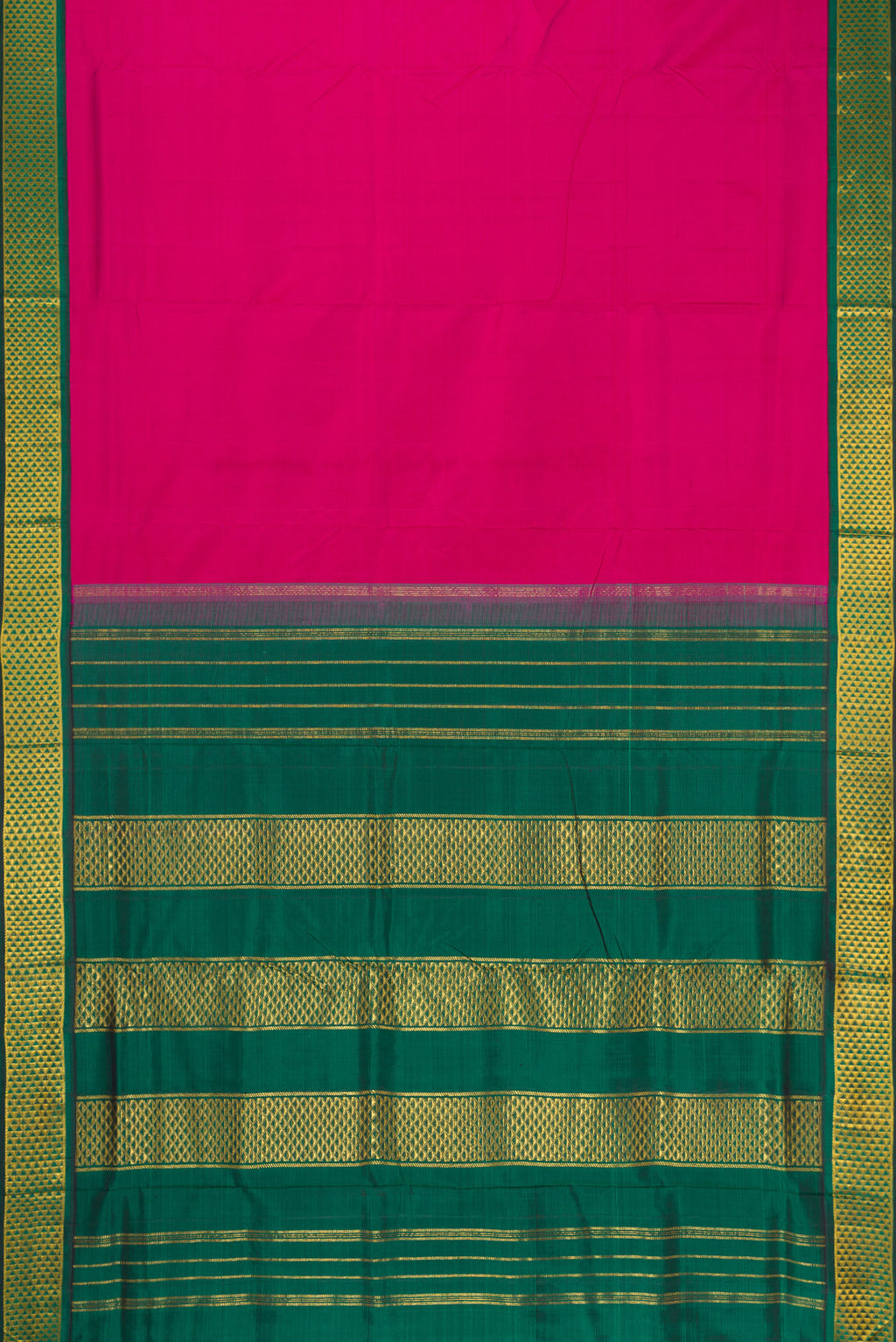 Flat view of Pure Silk Pure Zari Purple Dual Tone Kanjivaram Nine Yards Saree with Plain Body and Zari Border. 