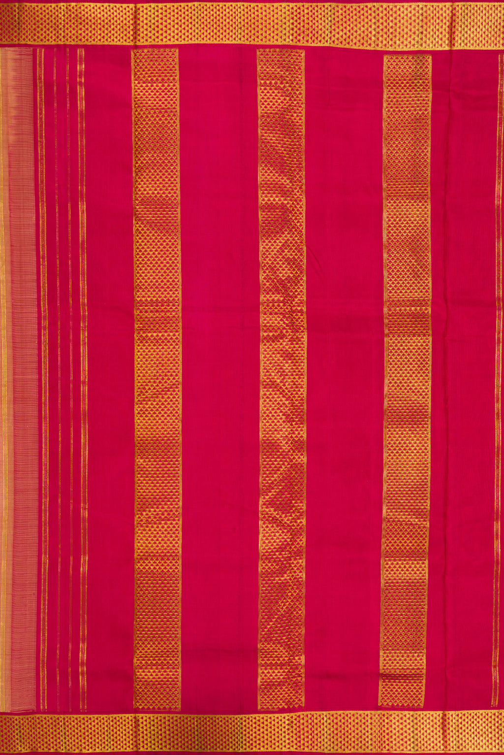 Close up image of the pallu of Sandal Dual Tone Kanjivaram Silk Nine Yards Saree with Stripes on the body and Zari Border. 