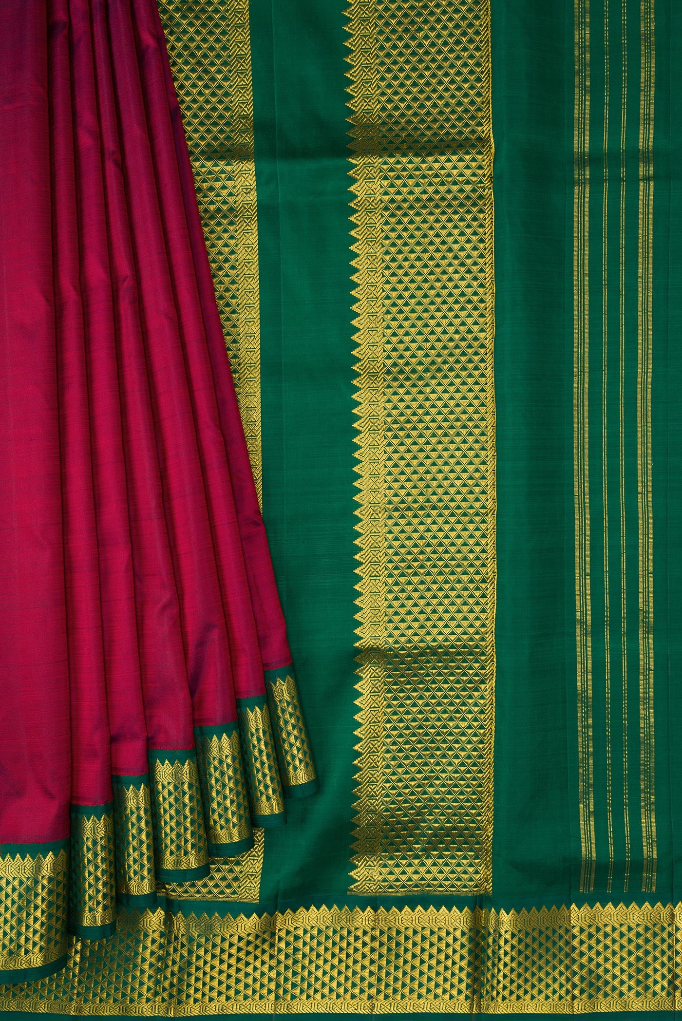 Pleats and pallu of Pure Silk Pure Zari Maroon Dual Tone Kanjivaram Nine Yards Saree with Plain Body and Zari Border. 