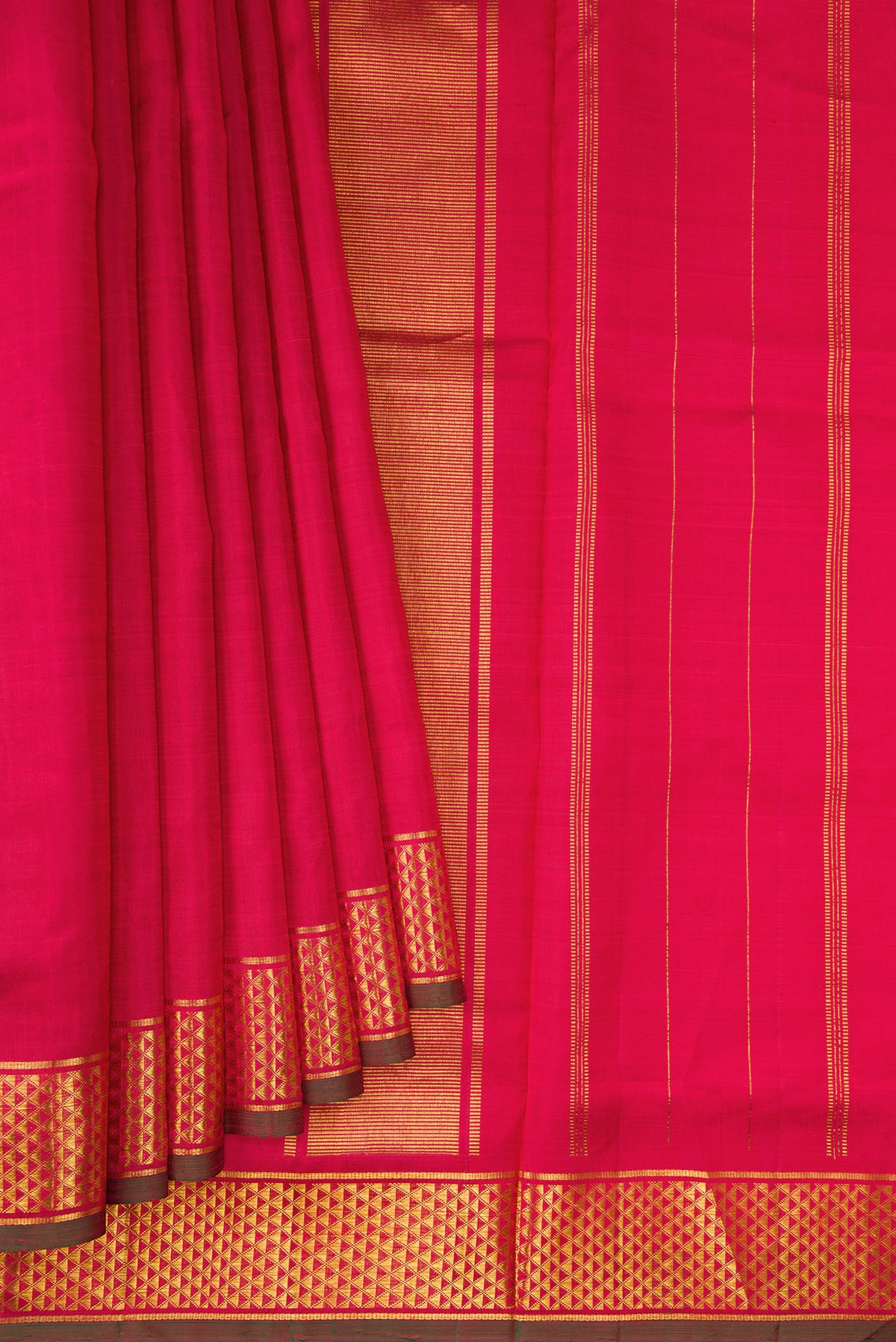Pleats and pallu of Maroon Kanjivaram Silk Nine Yards Saree with Plain Body and Zari Border. 