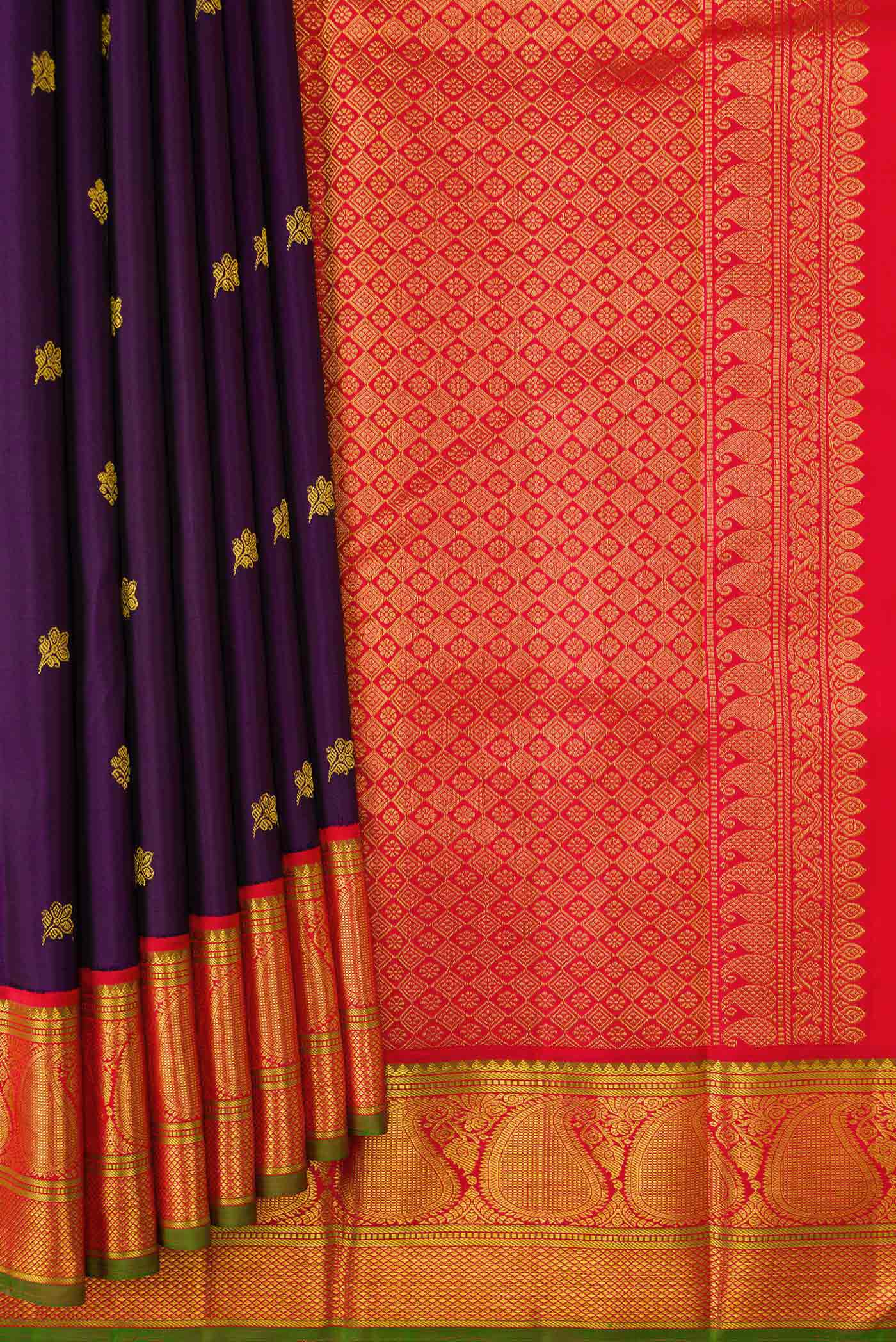 pleats pallu