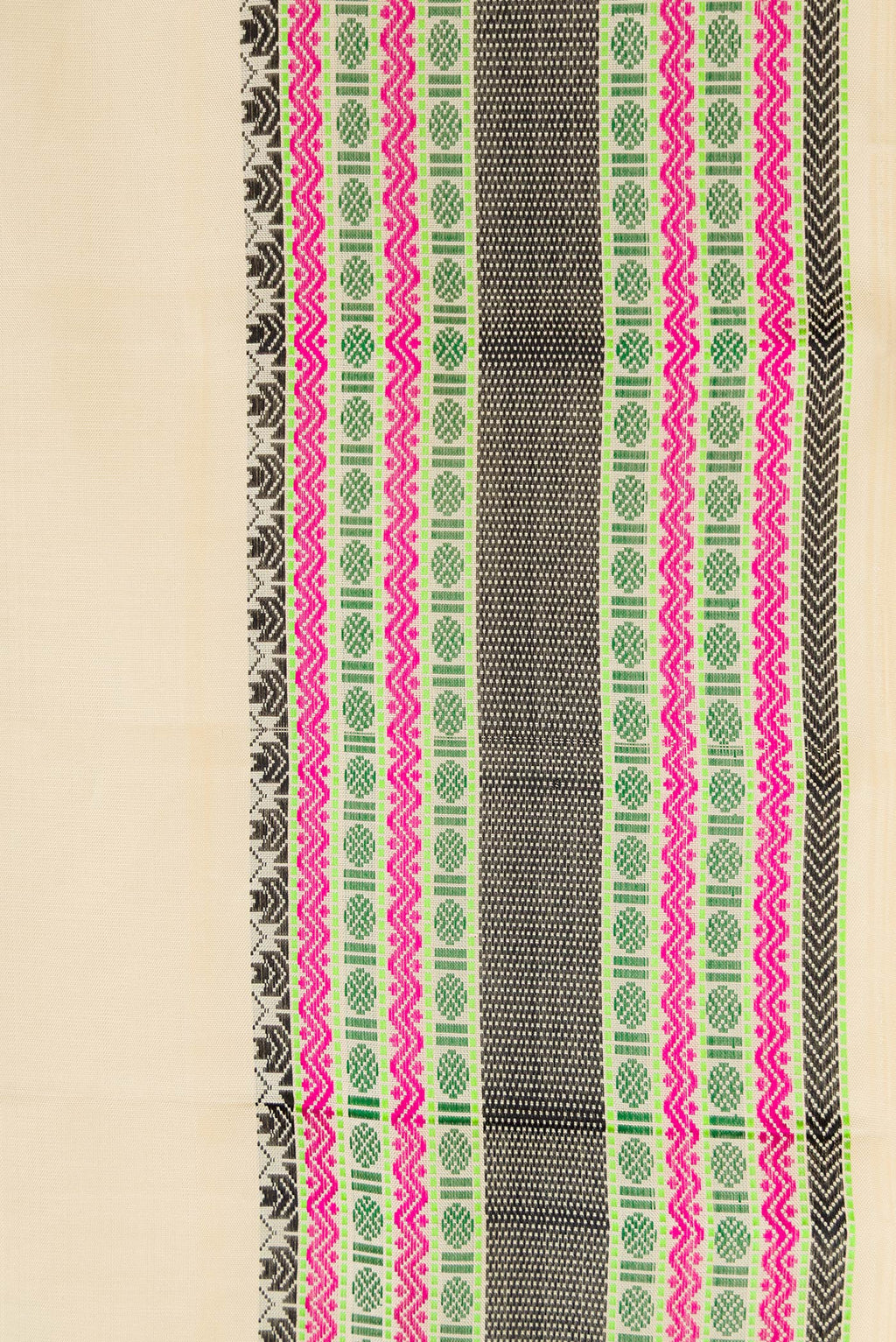 Border image of Sandal Dual Tone Kanchipuram Silk Saree with Plain Body and Thread Border. 