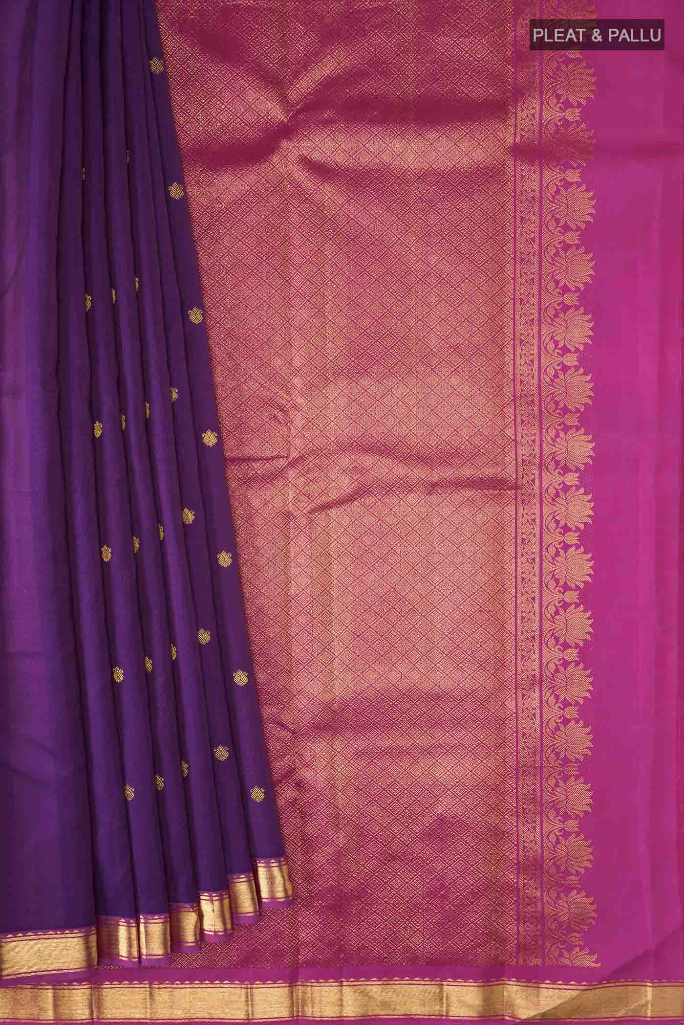 pleats pallu