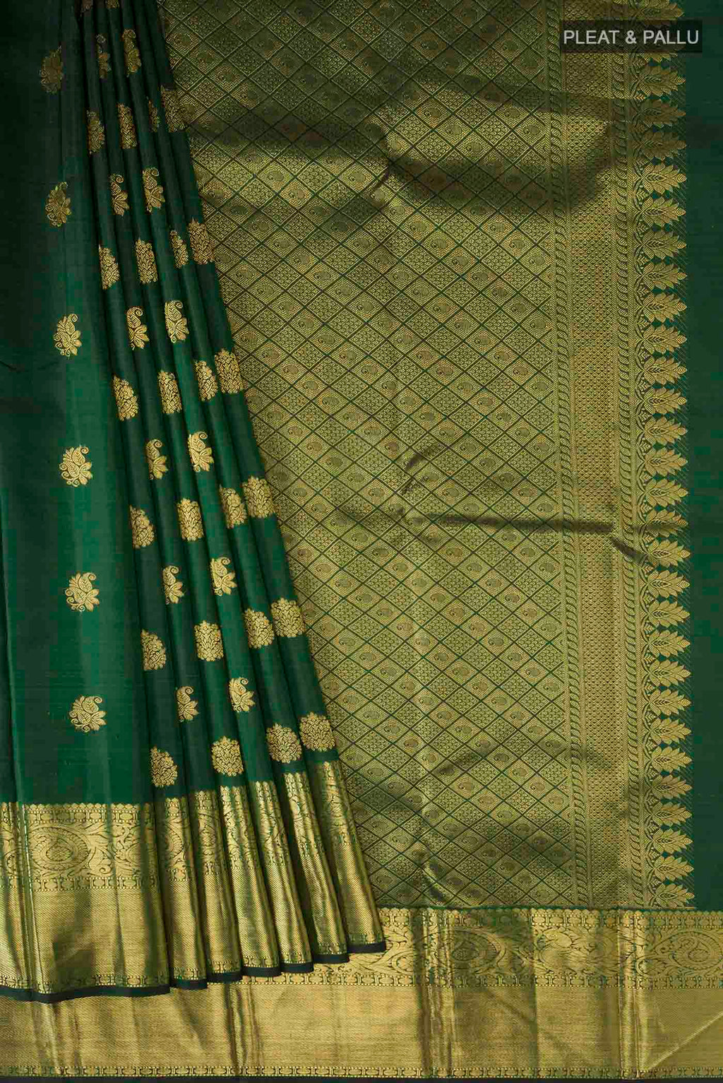 pleats pallu