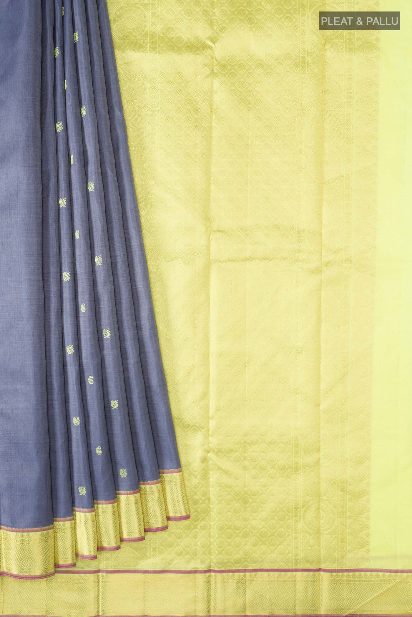 pleats pallu