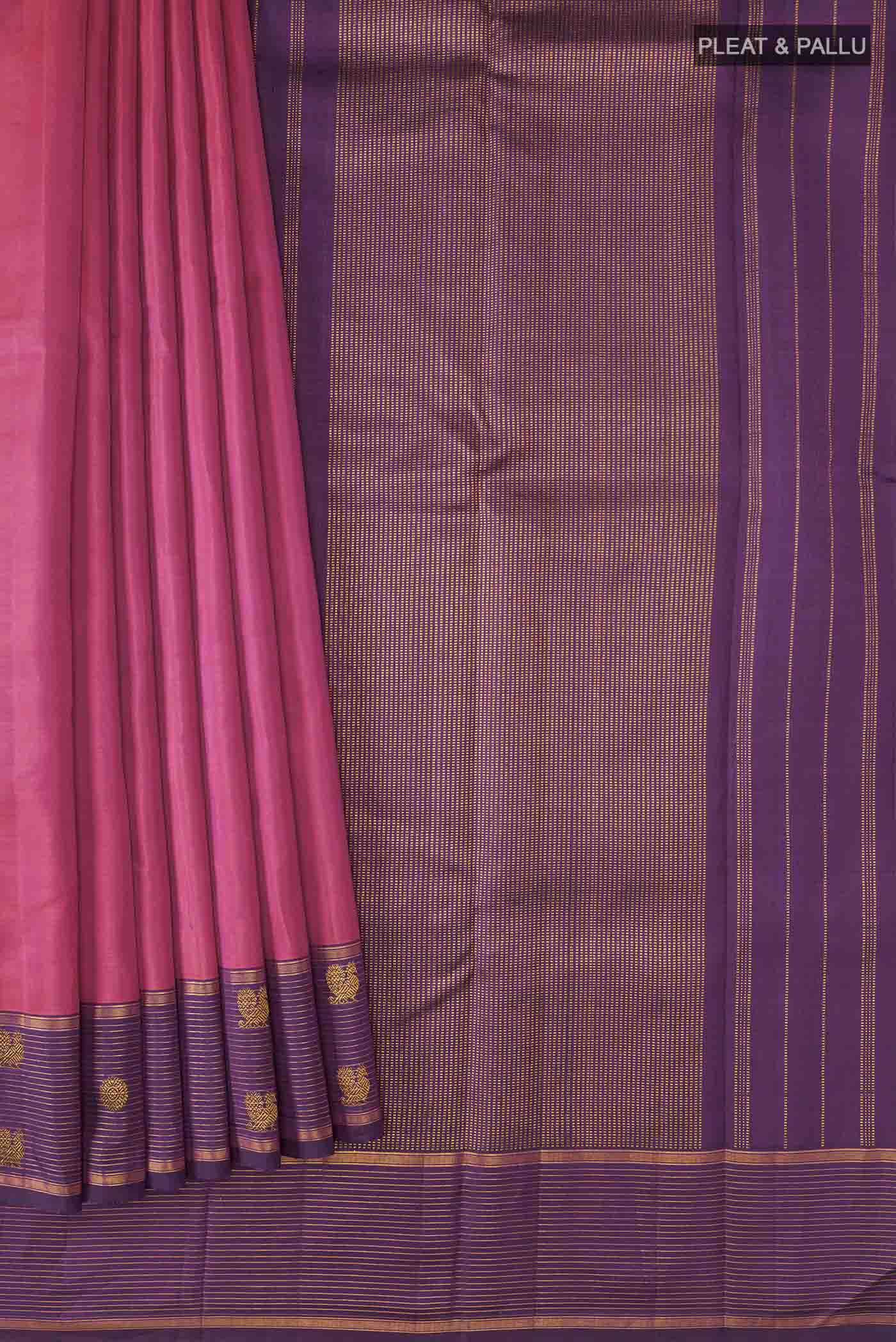 pleats pallu