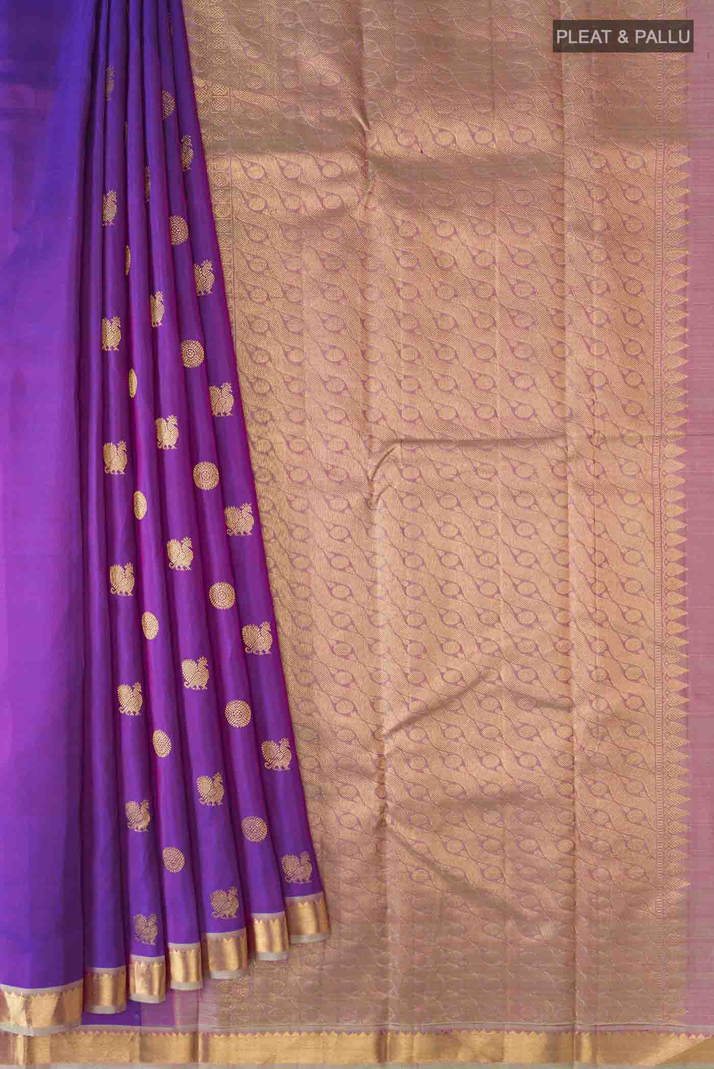 pleats pallu