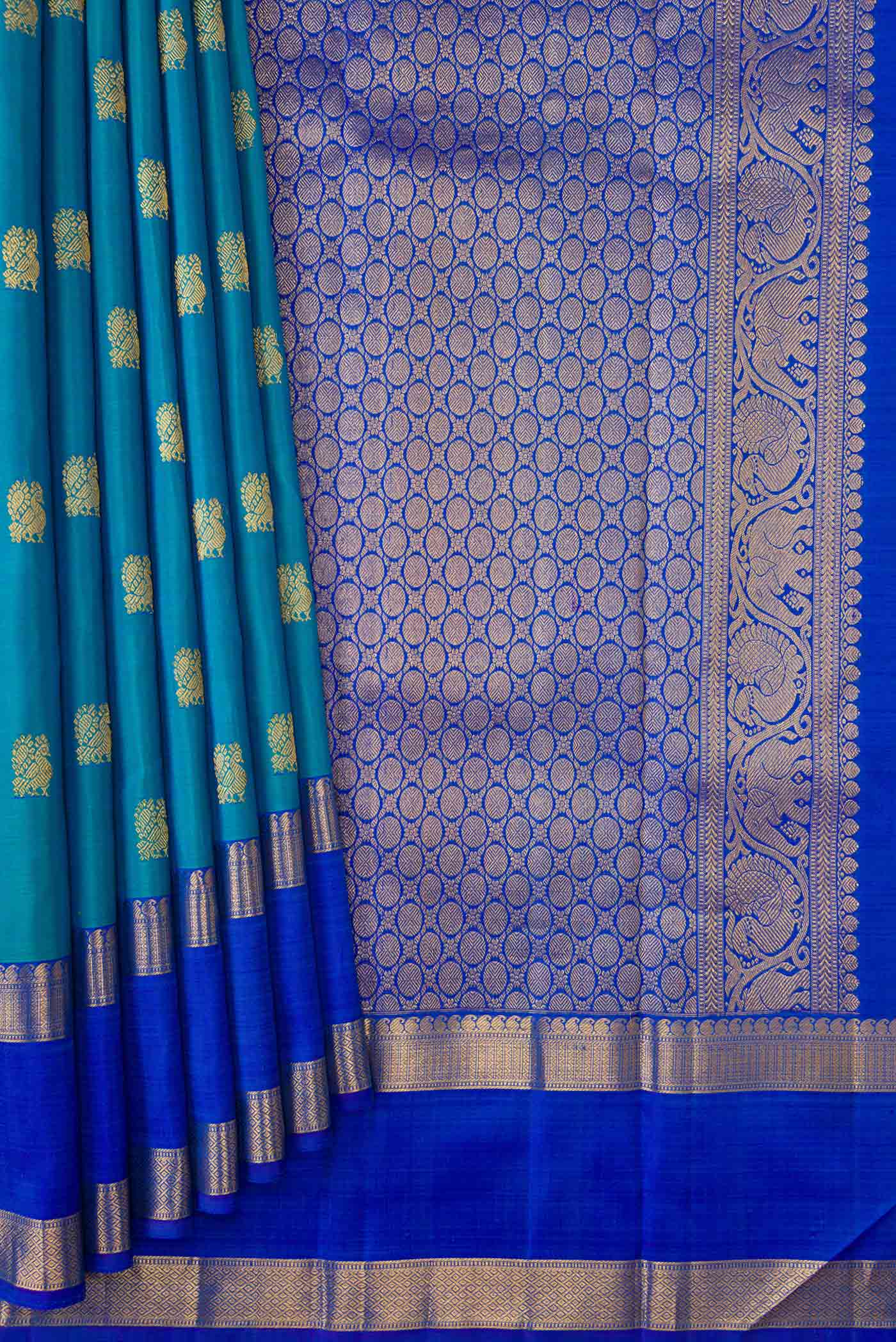 pleats pallu