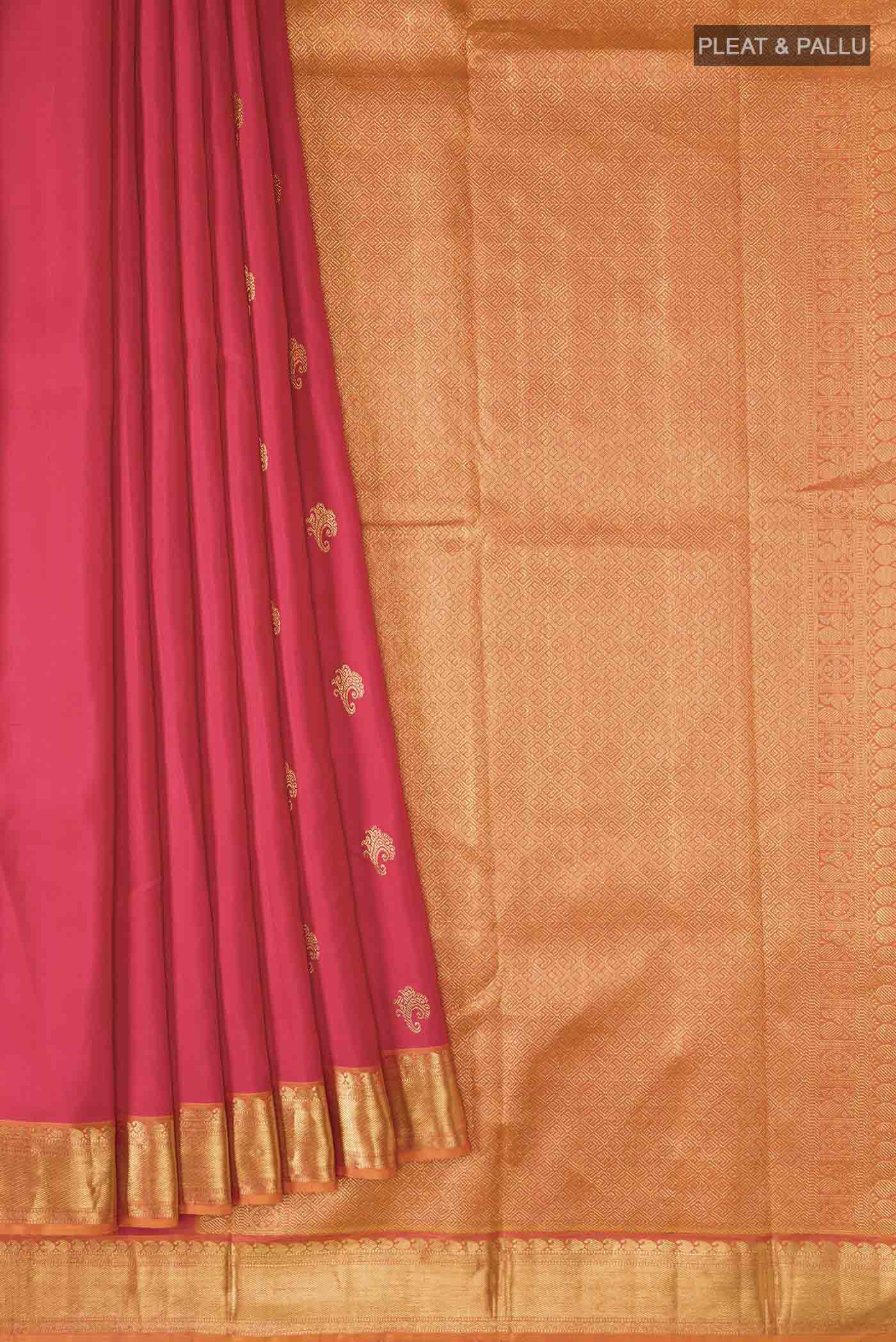 pleats pallu