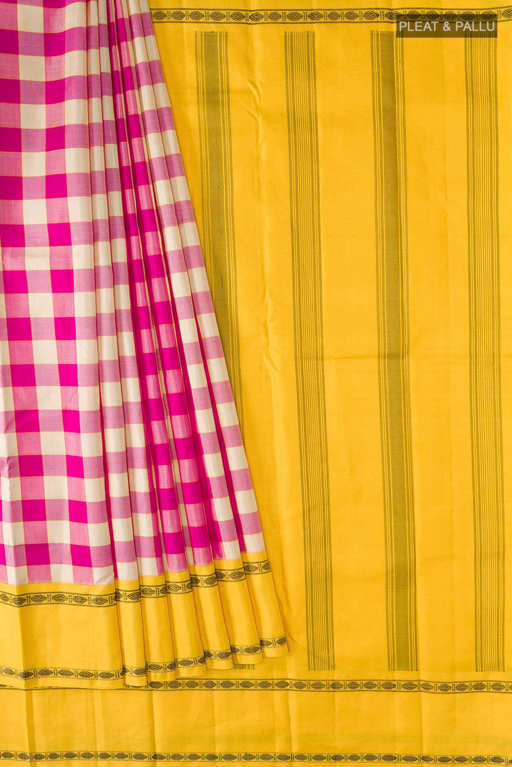 pleats pallu