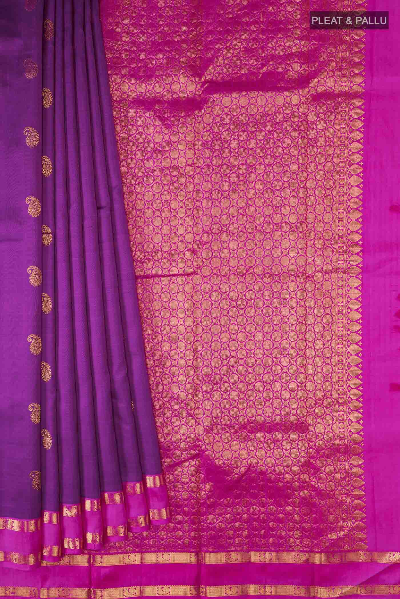 pleats pallu