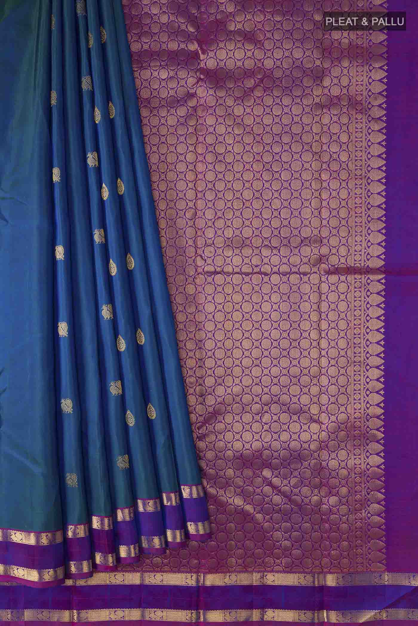 pleats pallu