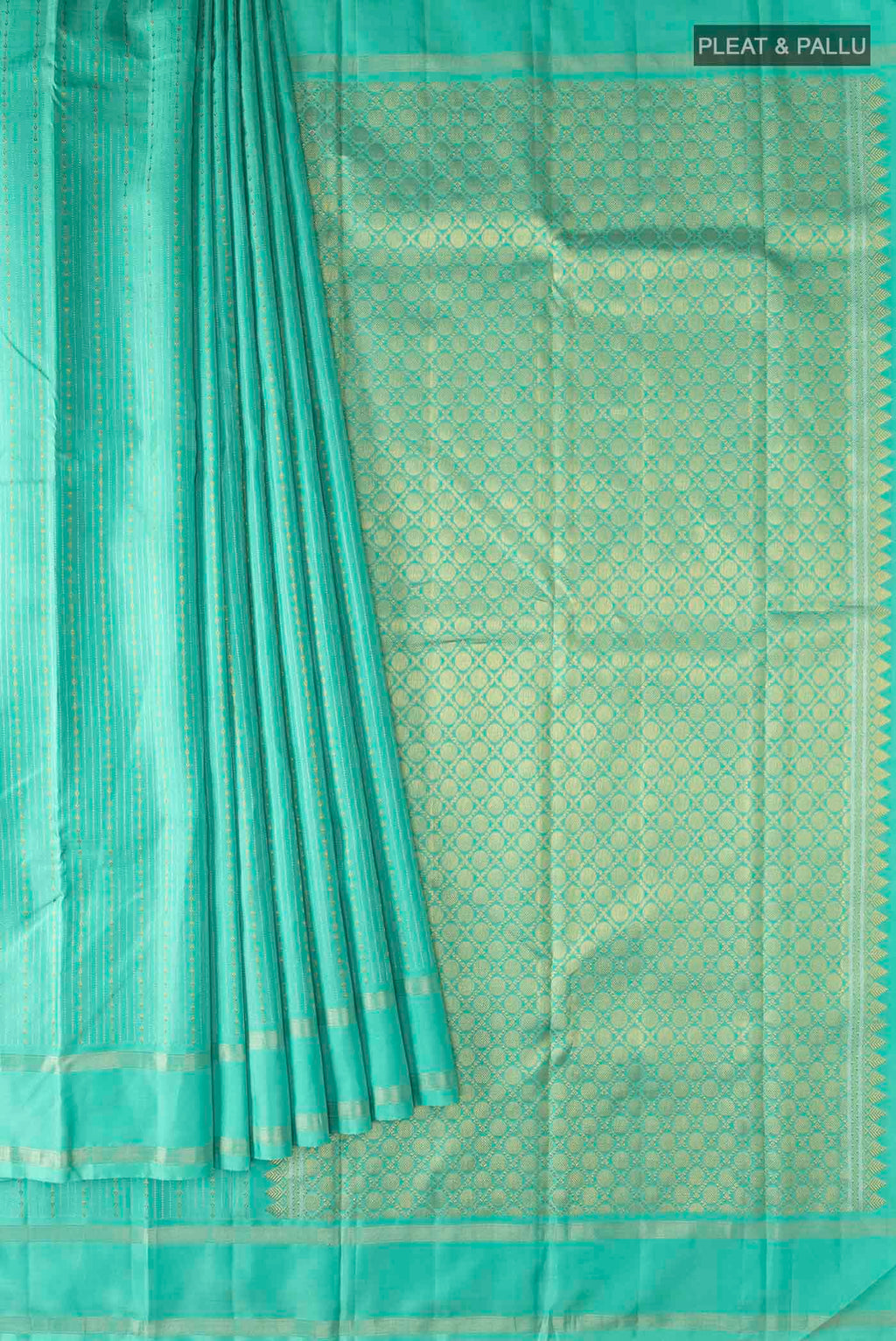 pleats pallu