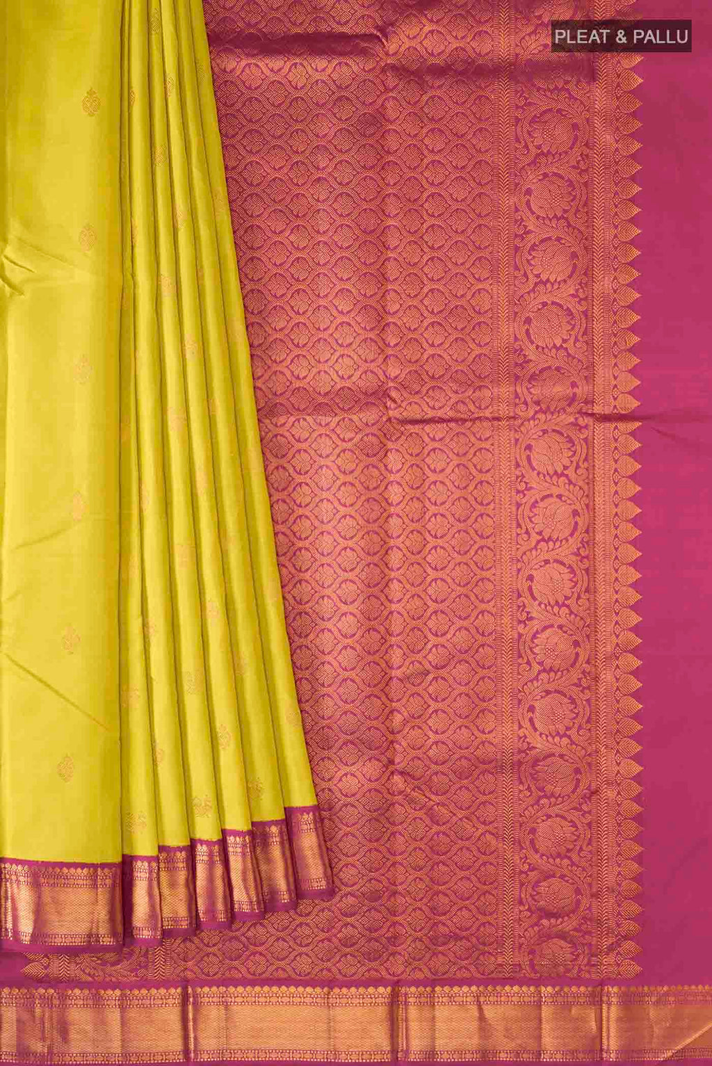 pleats pallu