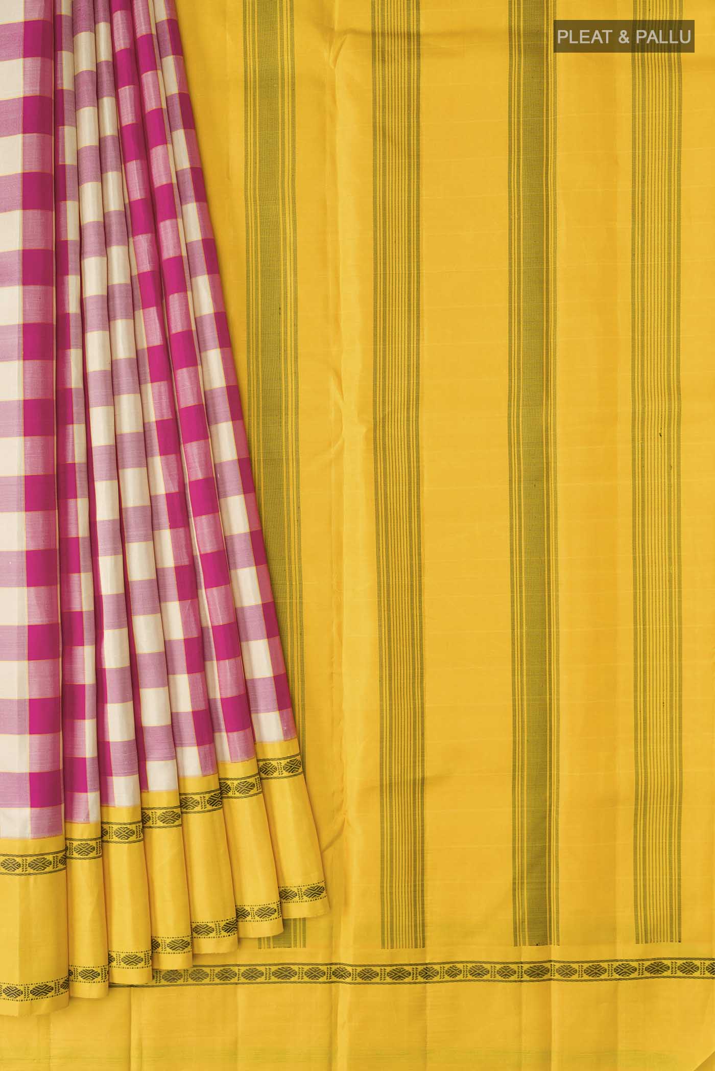 pleats pallu