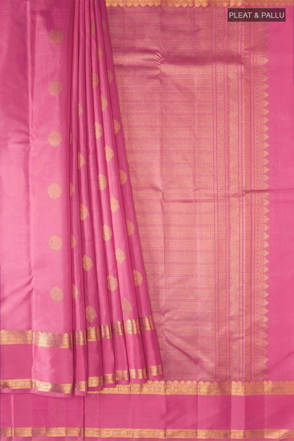 pleats pallu