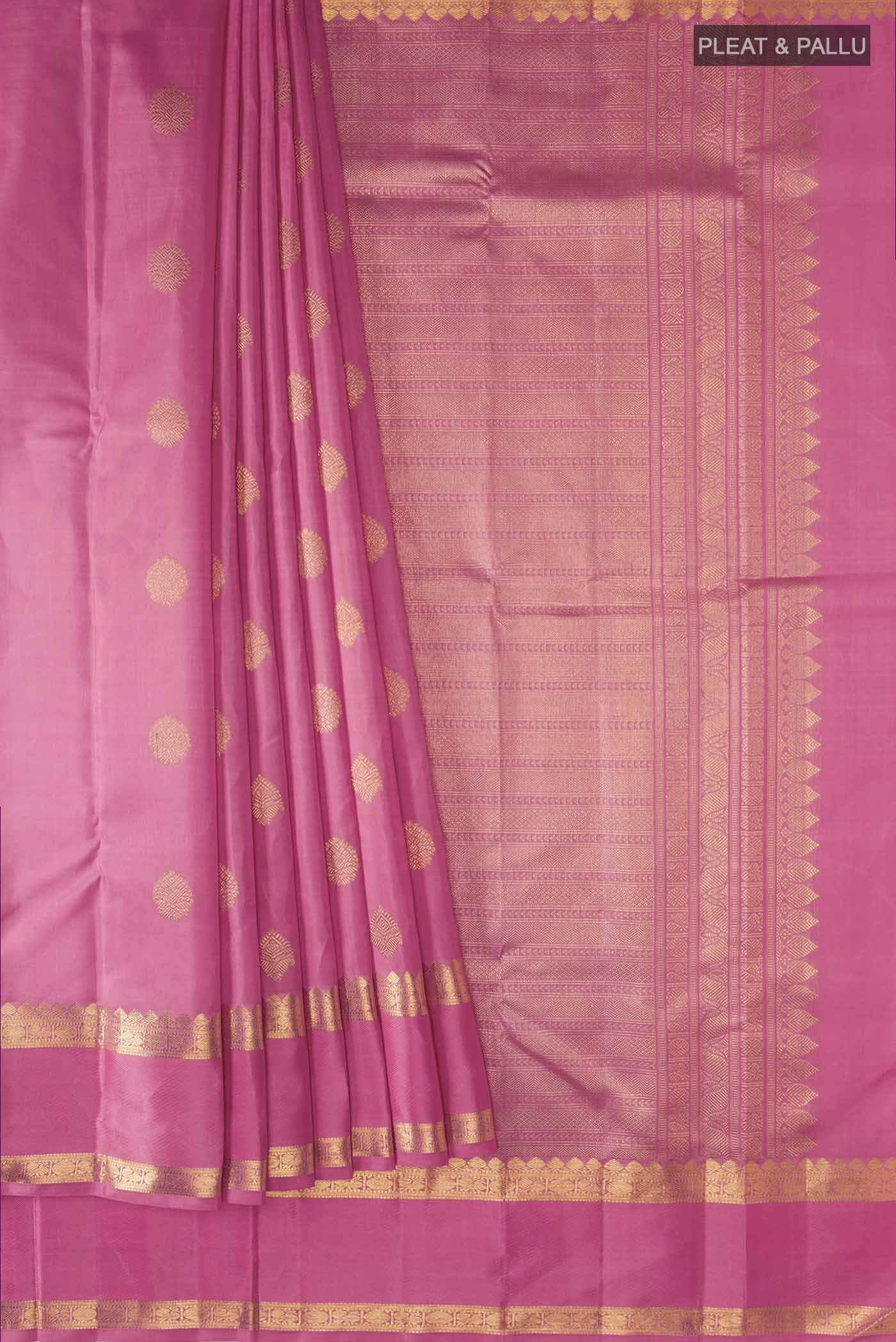 pleats pallu