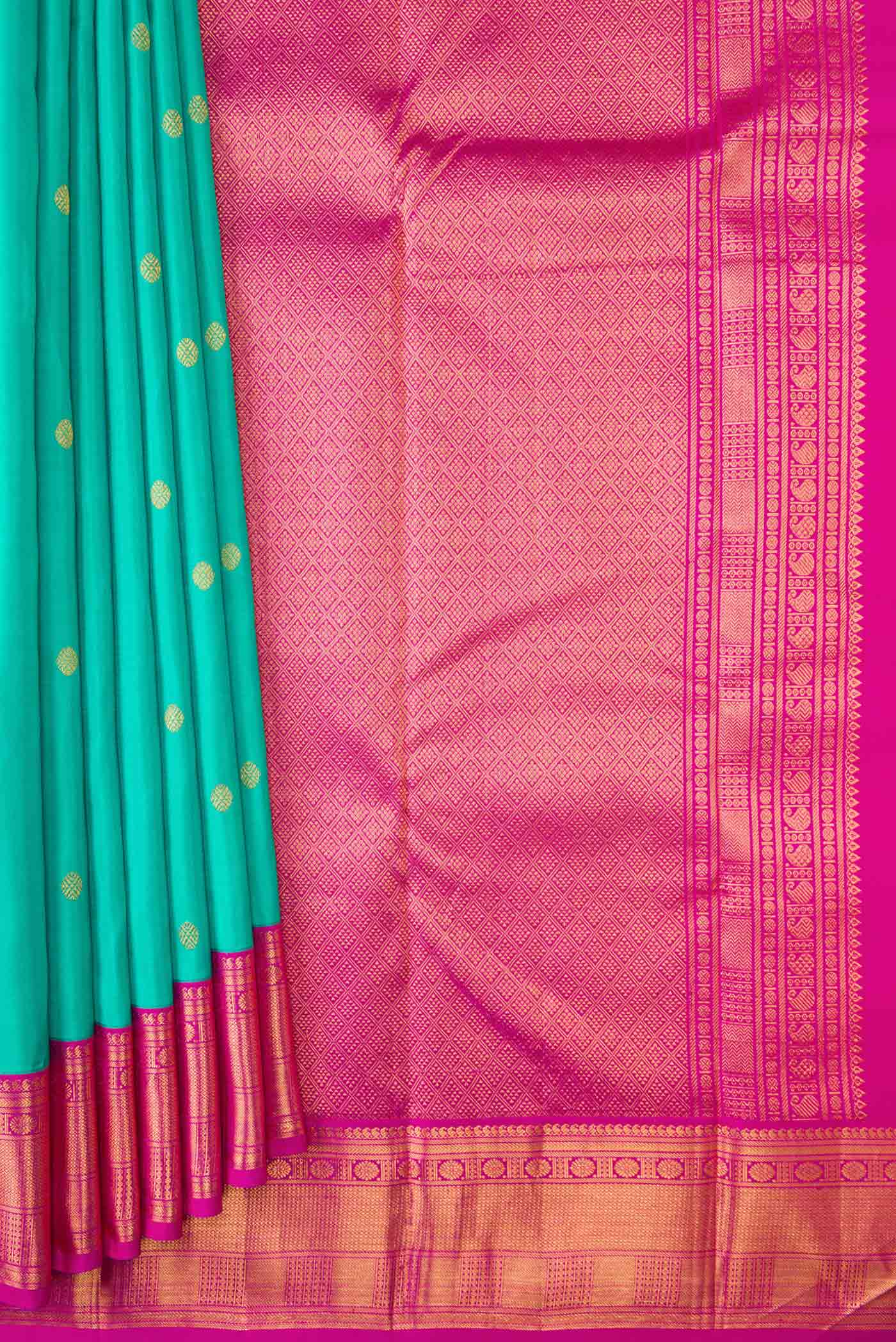 pleats pallu
