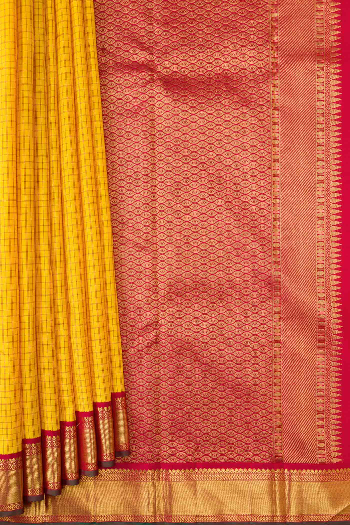 pleats pallu