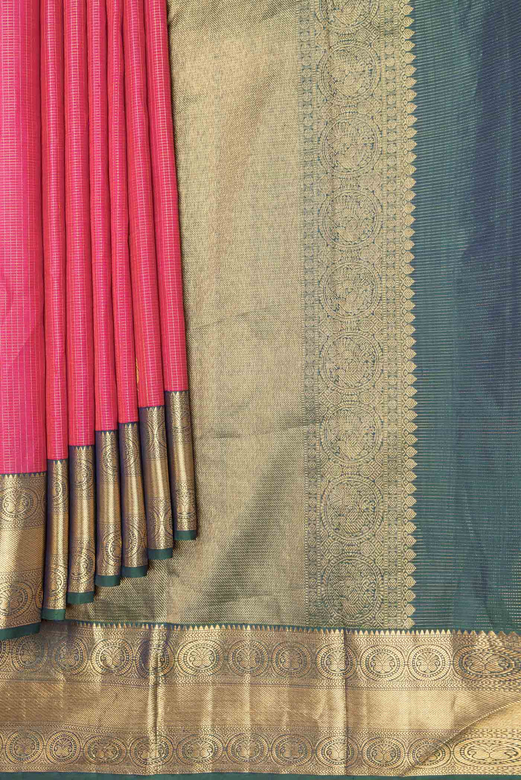 pleats pallu