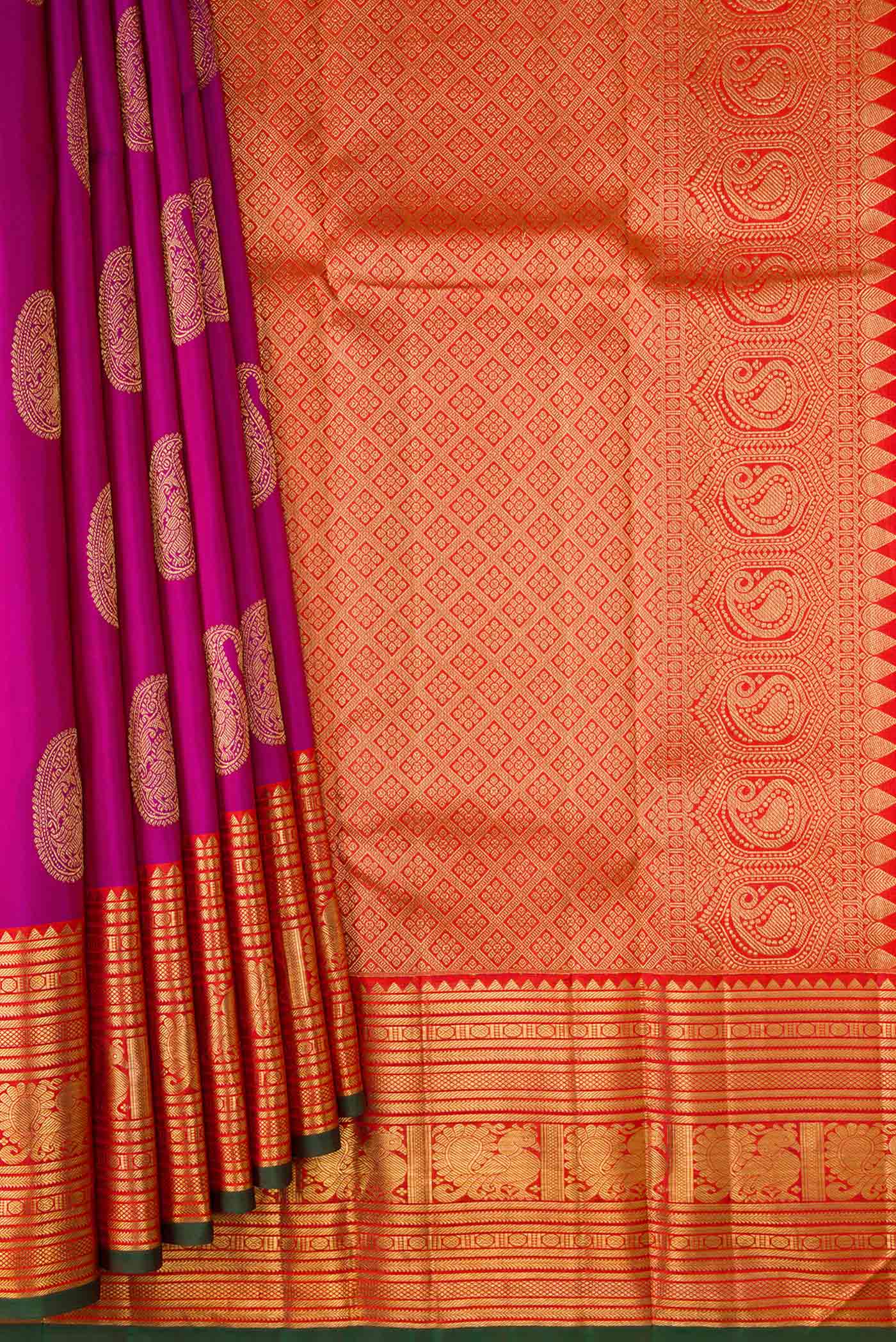 pleats pallu
