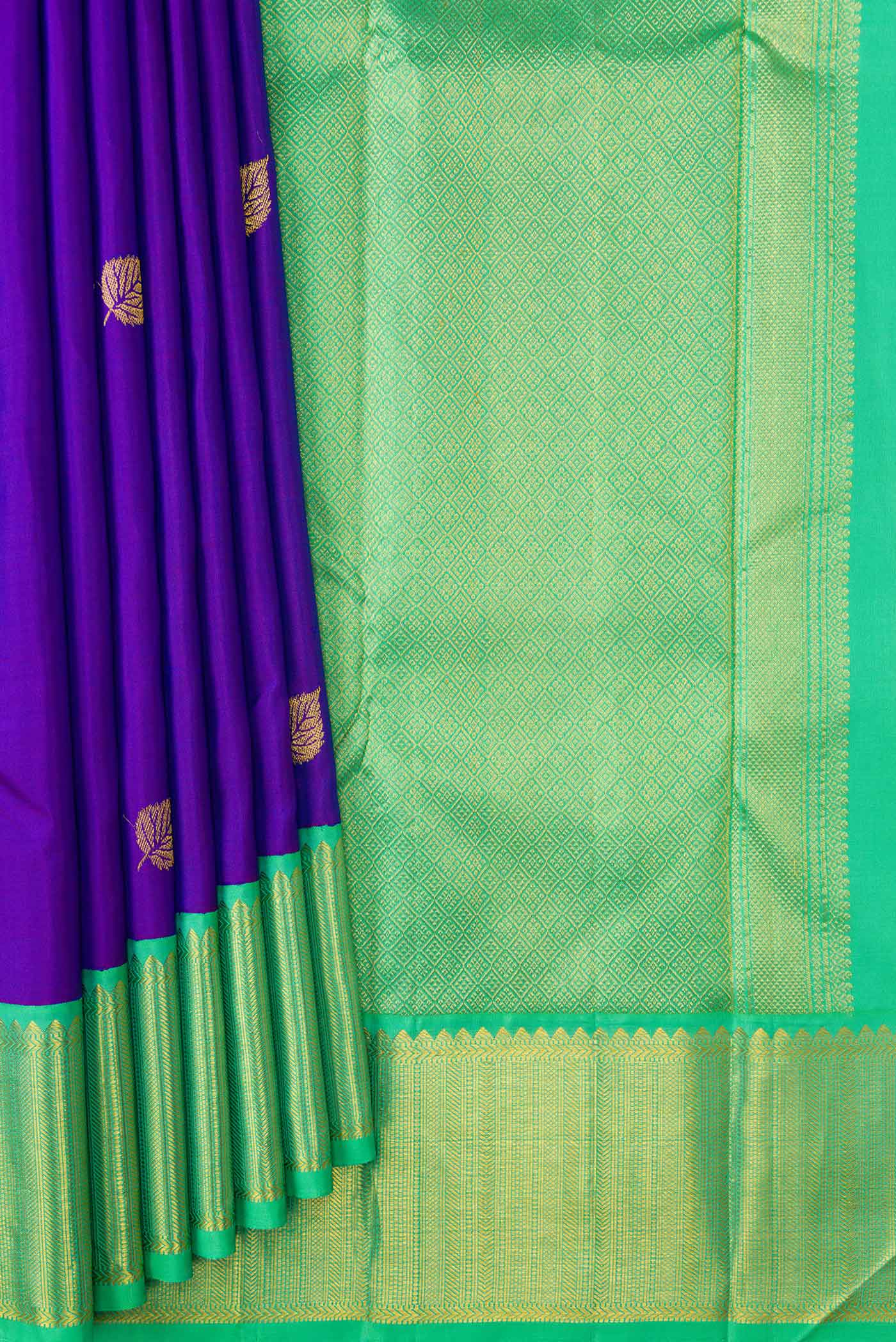 pleats pallu