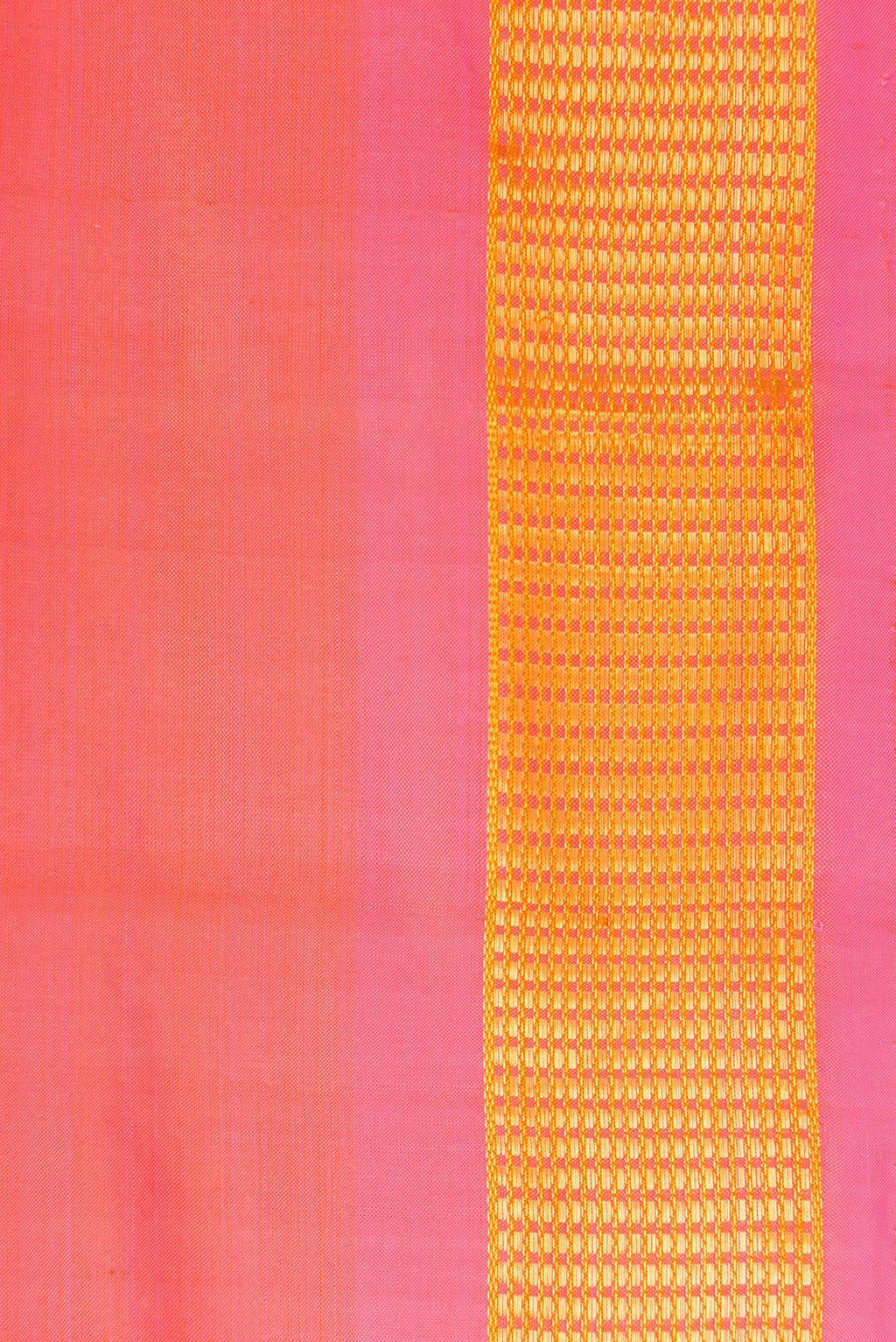 Border image of Coral Dual Tone Kanjivaram Silk Nine Yards Saree with Plain Body and Zari Border. 