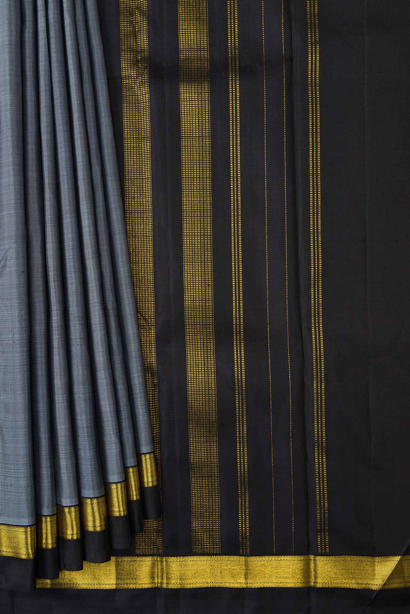 pleats pallu