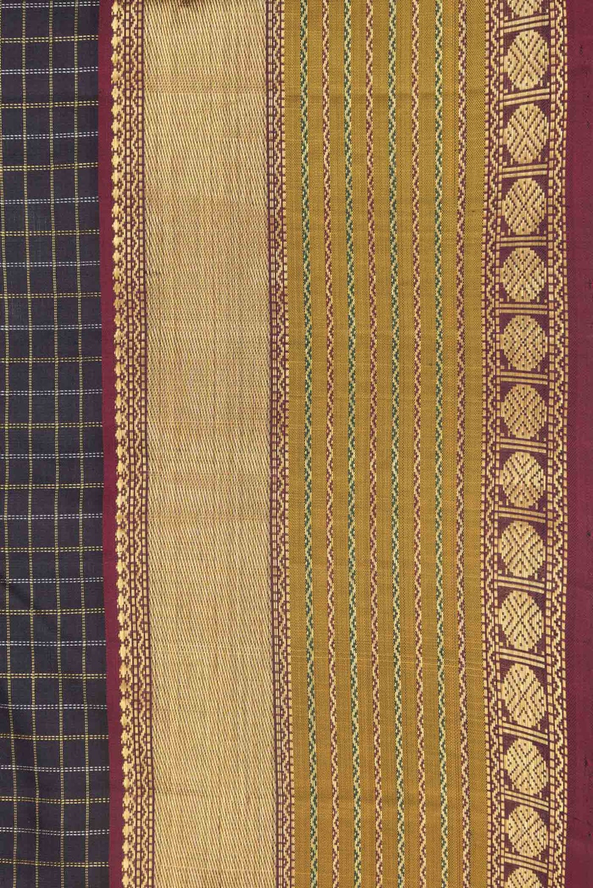 Border image of Black Dual Tone Kanchipuram Saree with Checked design on the body and Zari Border