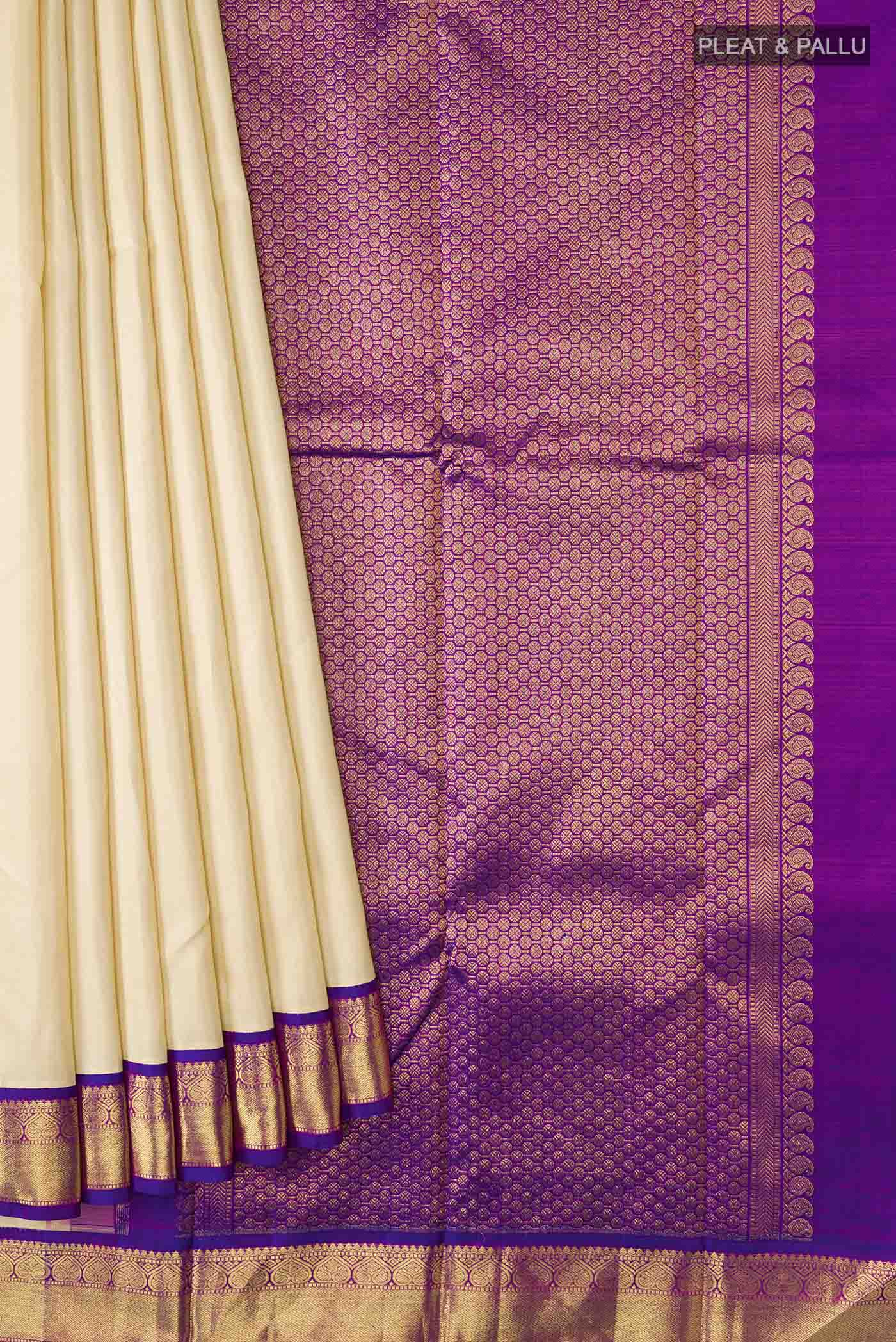 pleats pallu