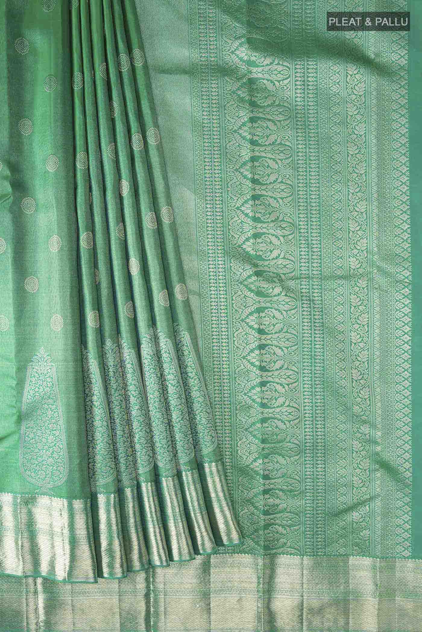 pleats pallu