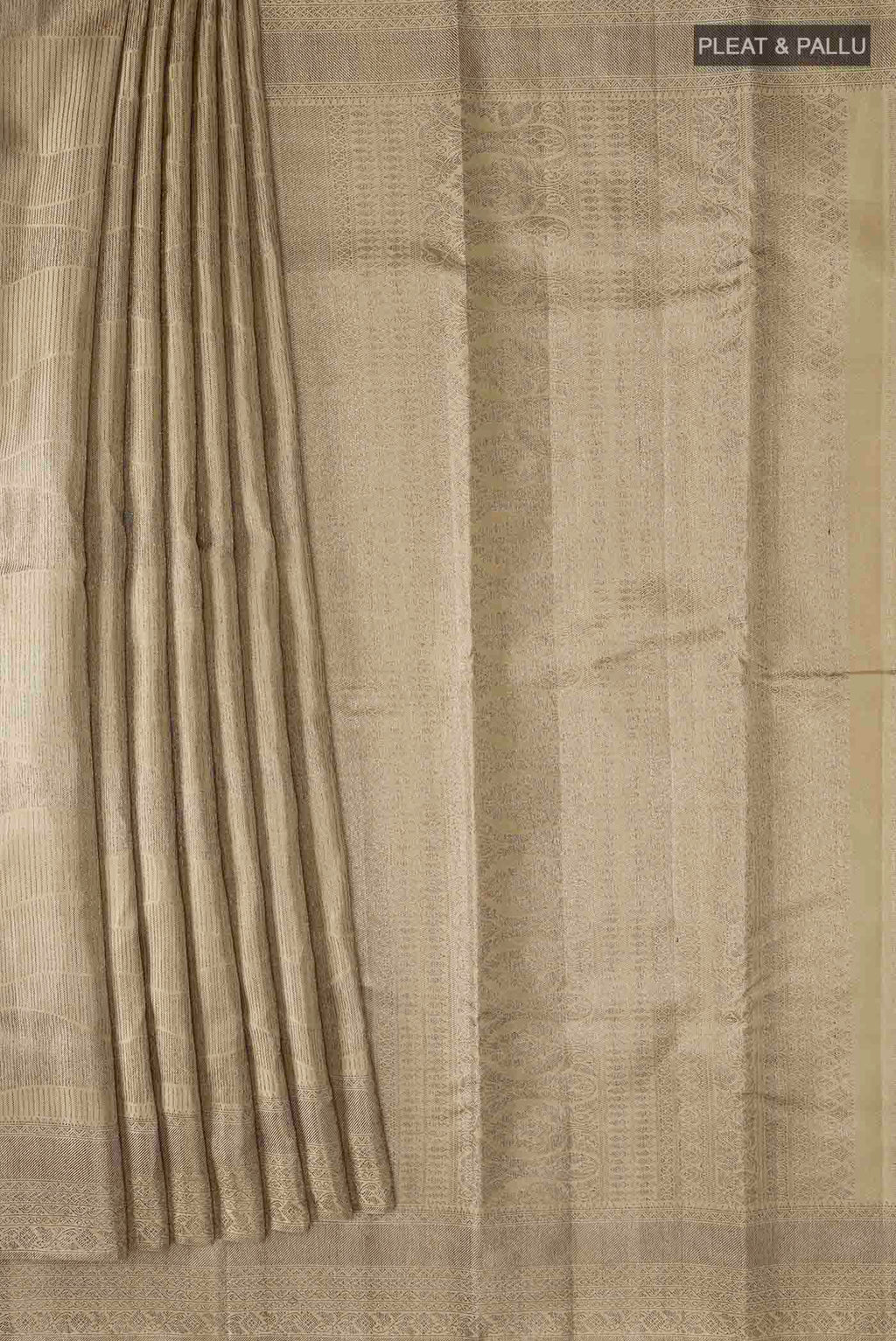 pleats pallu