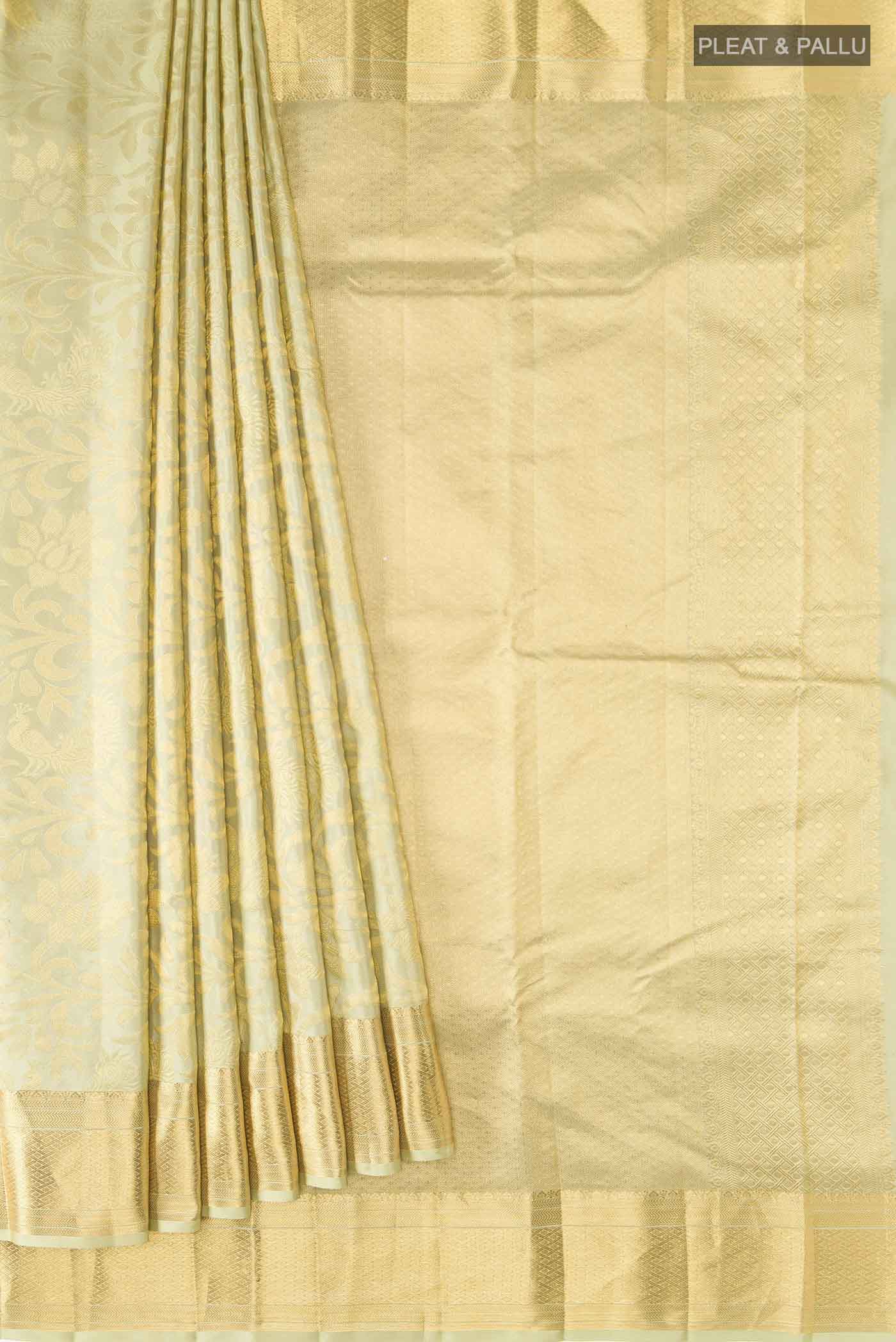pleats pallu