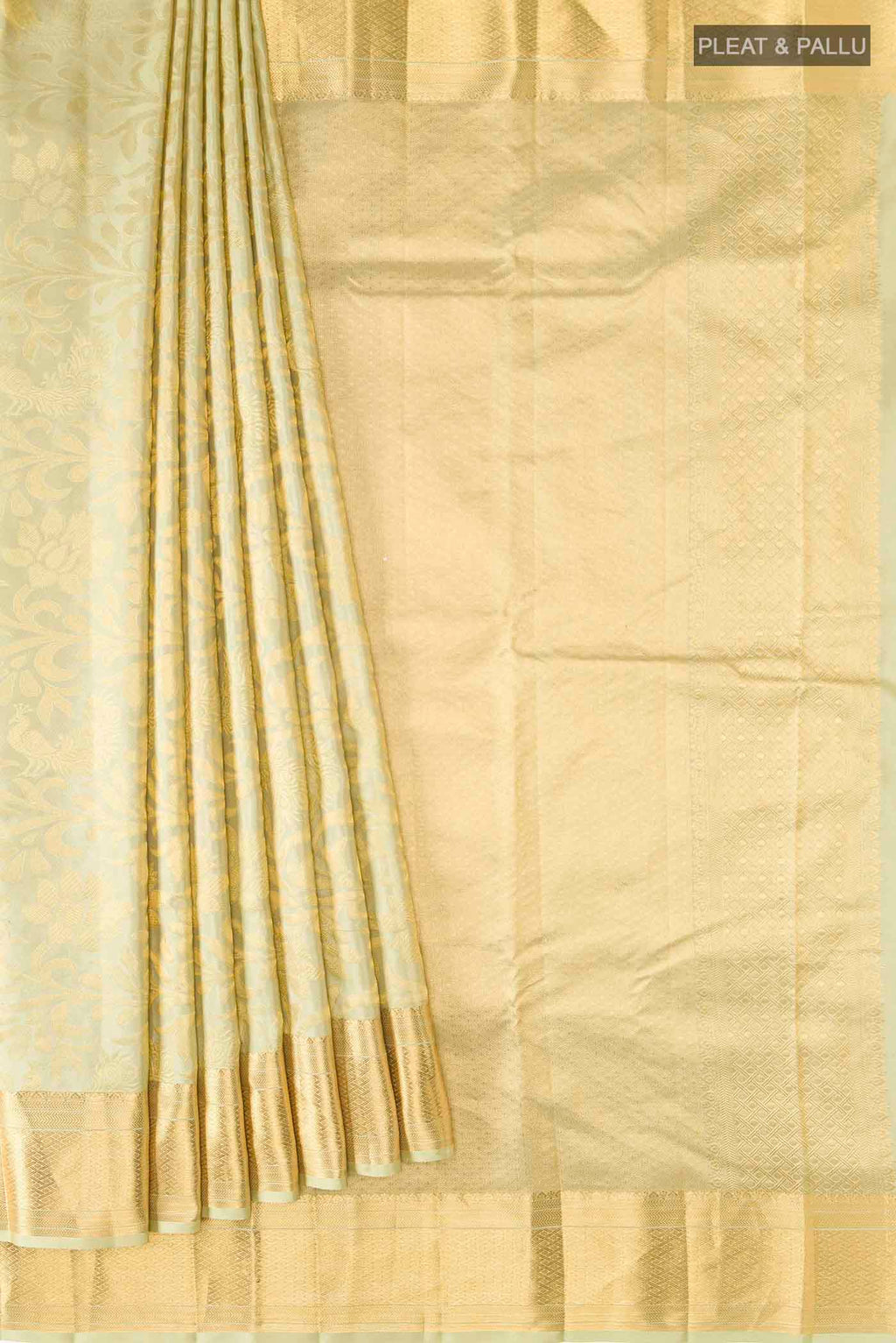 pleats pallu