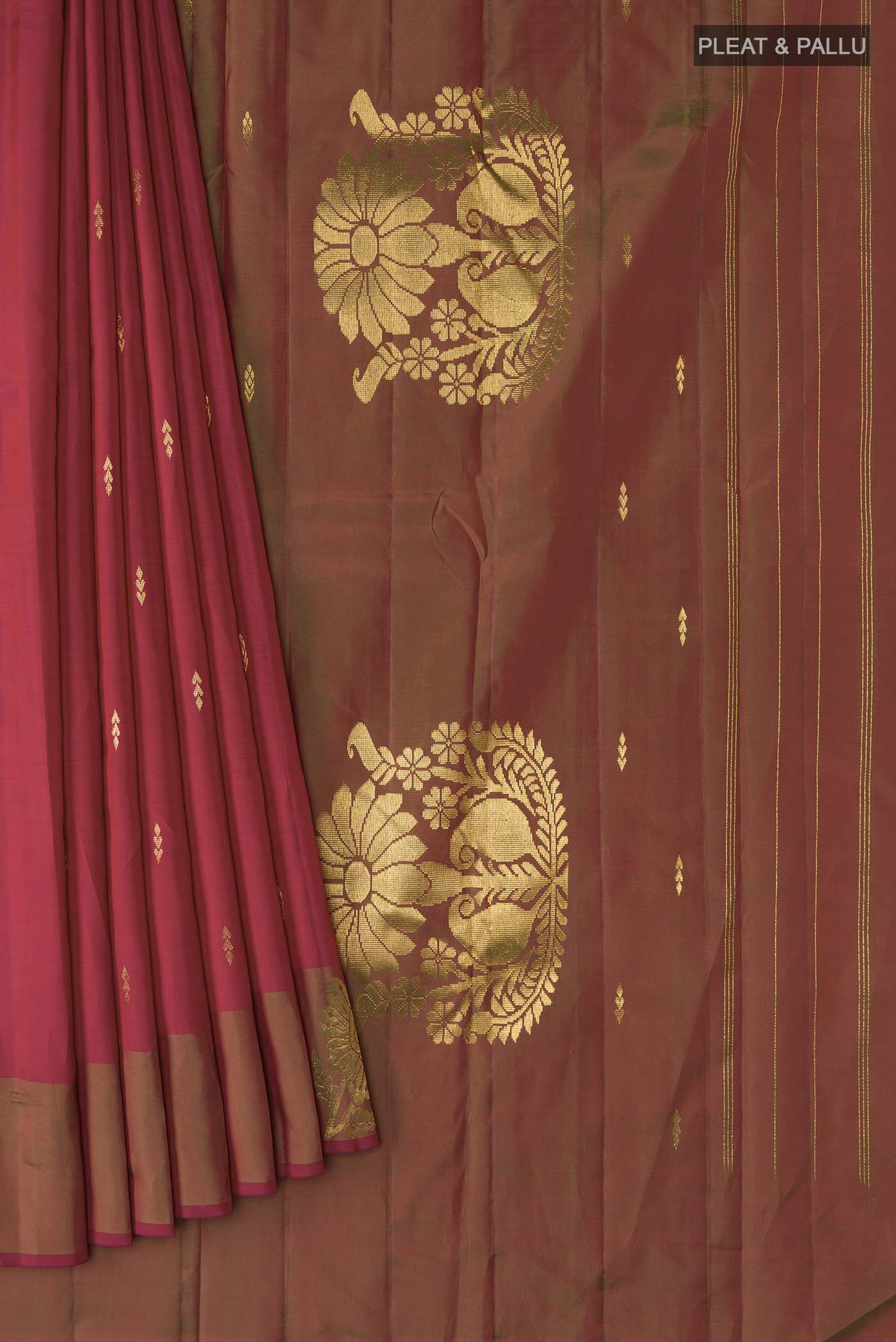 pleats pallu