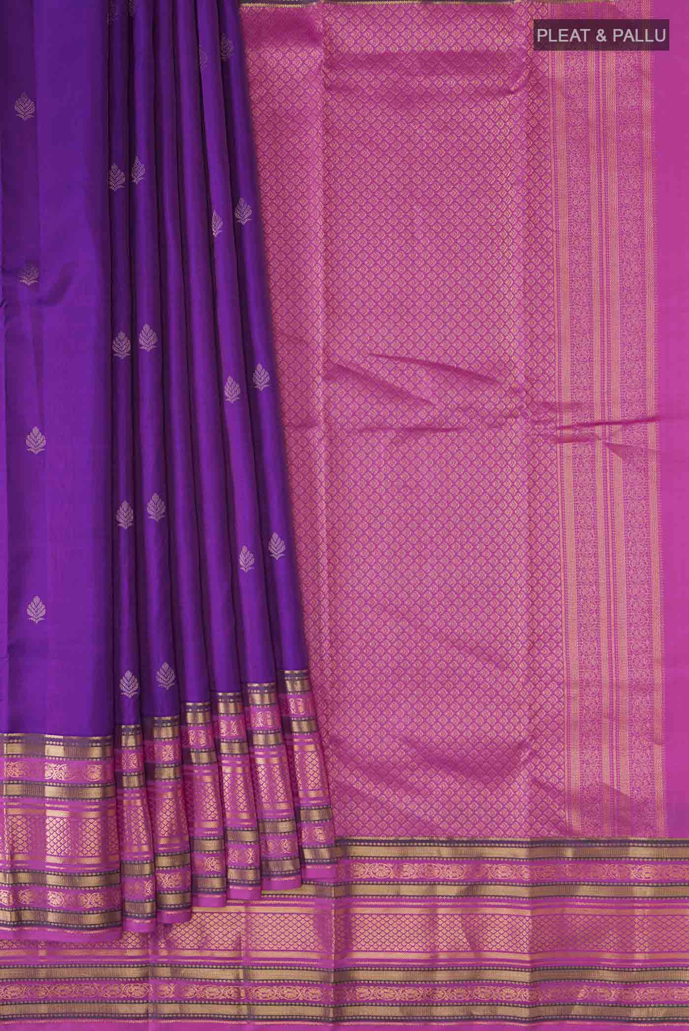 pleats pallu
