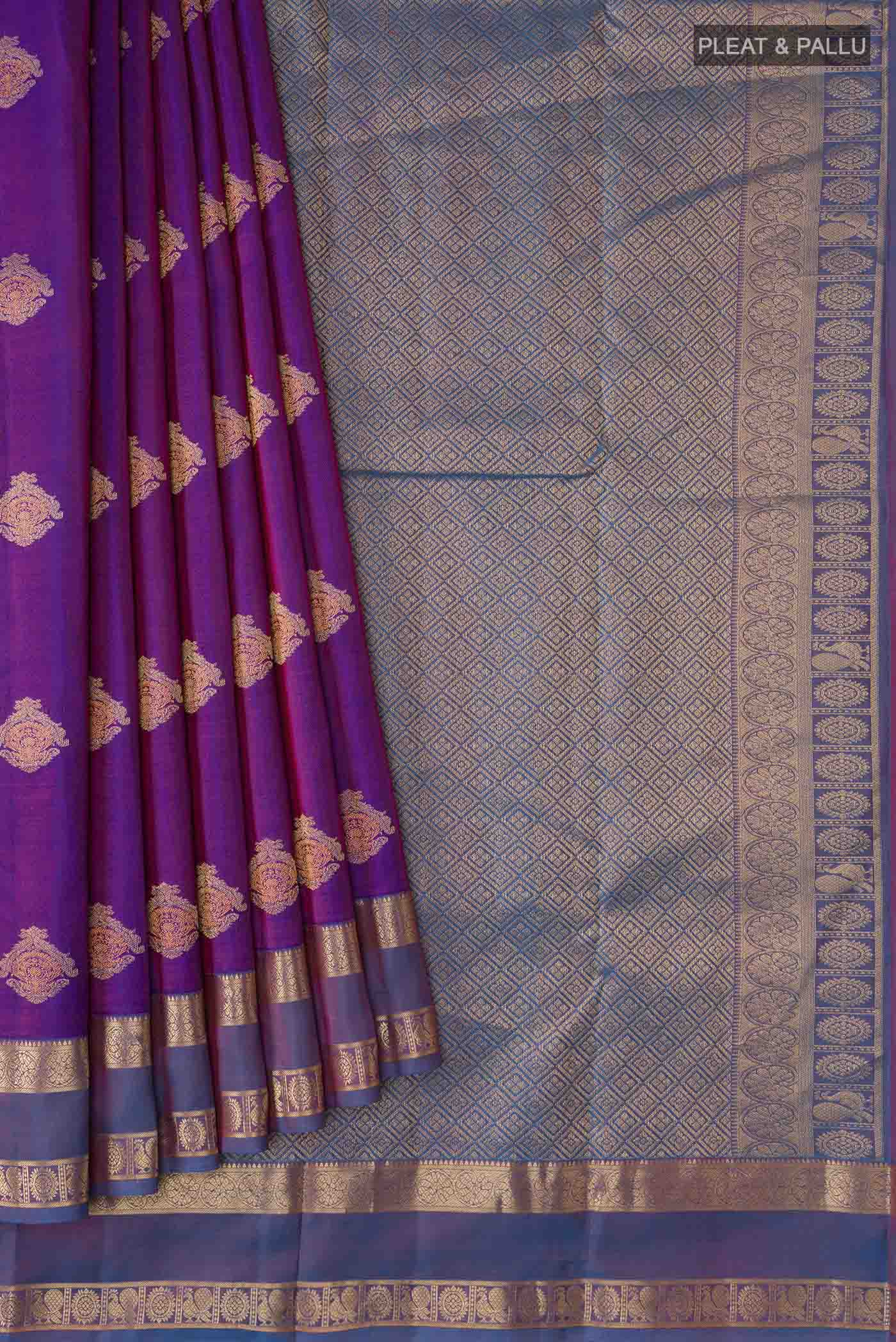 pleats pallu