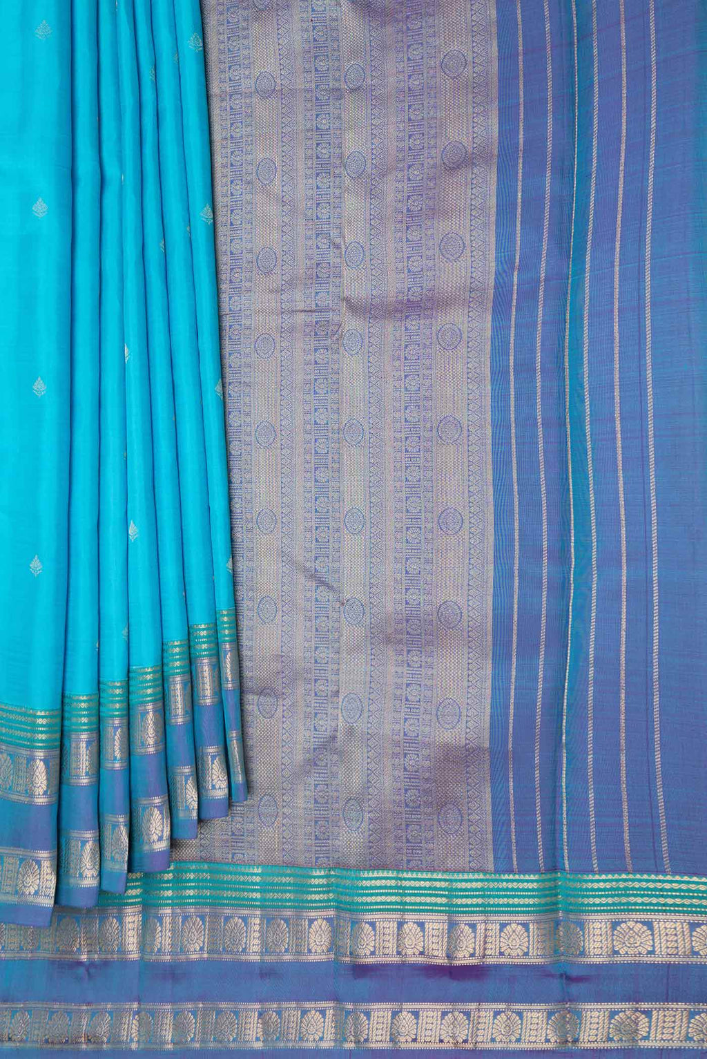 pleats pallu