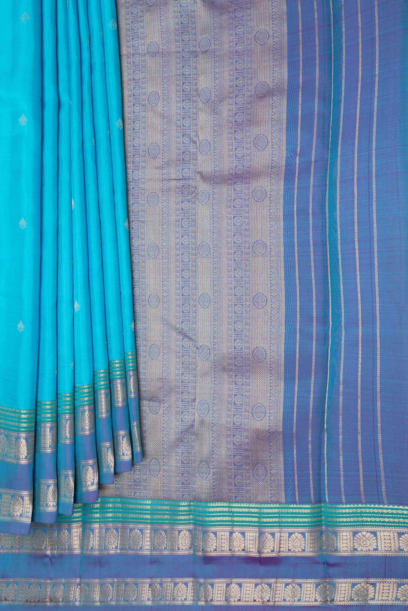 pleats pallu