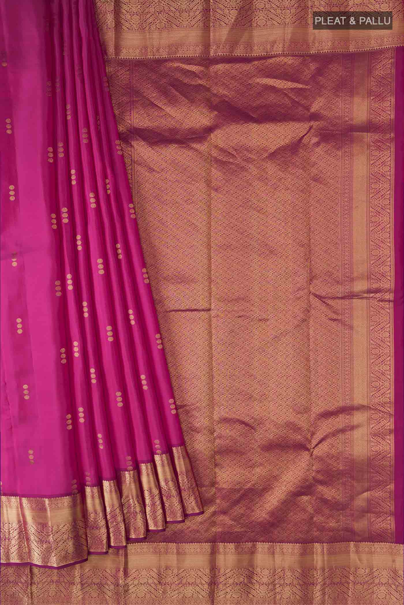 pleats pallu
