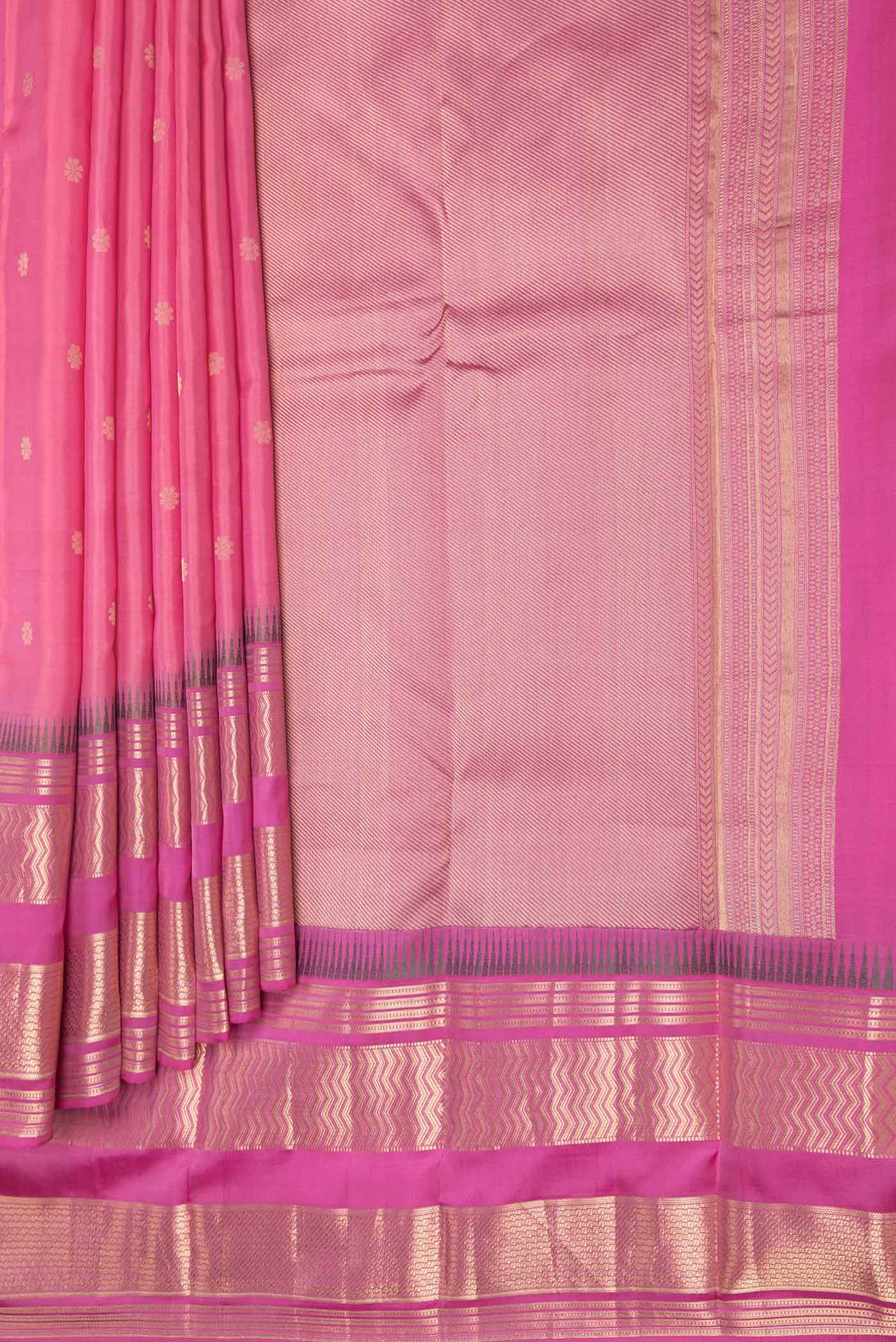 pleats pallu