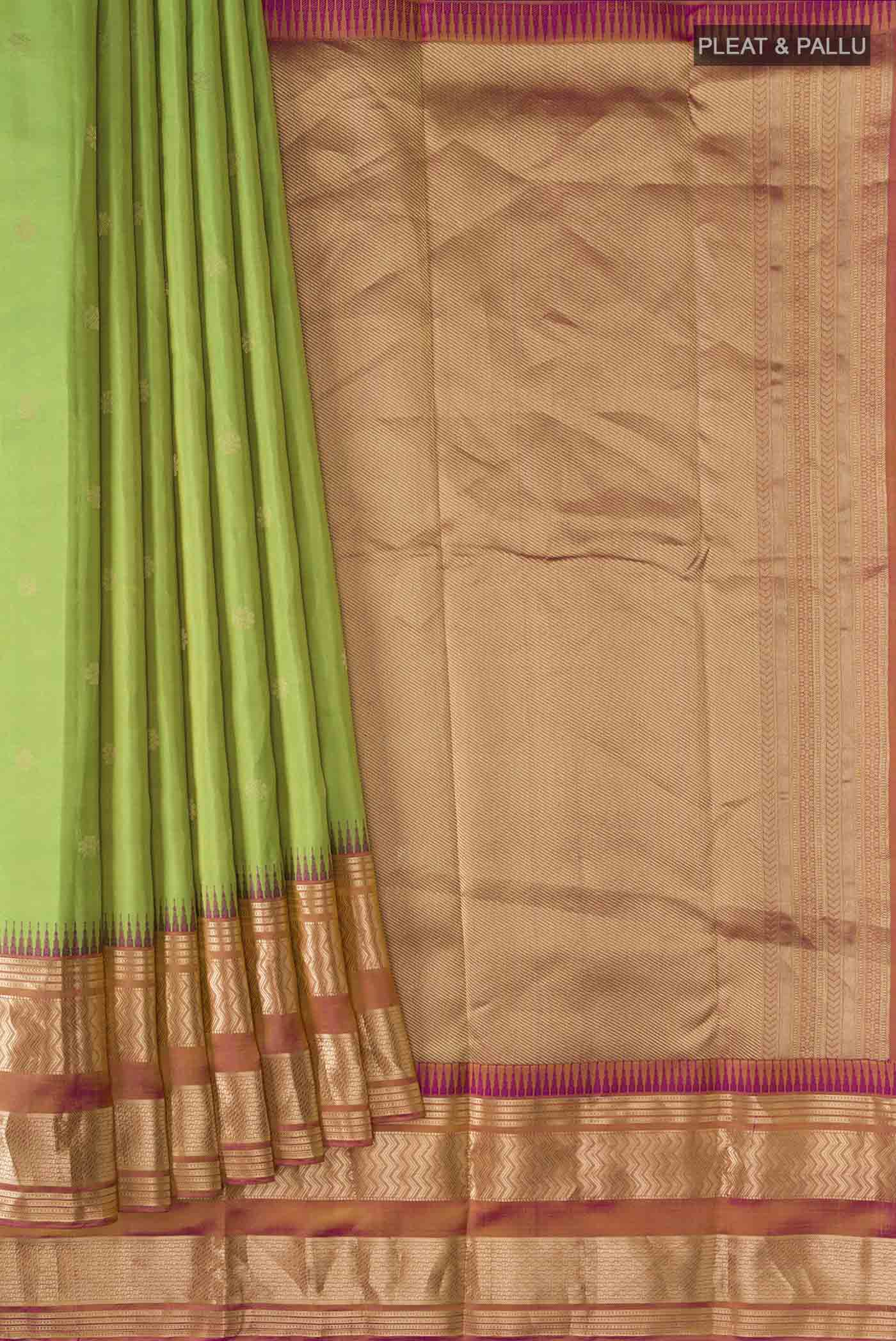 pleats pallu