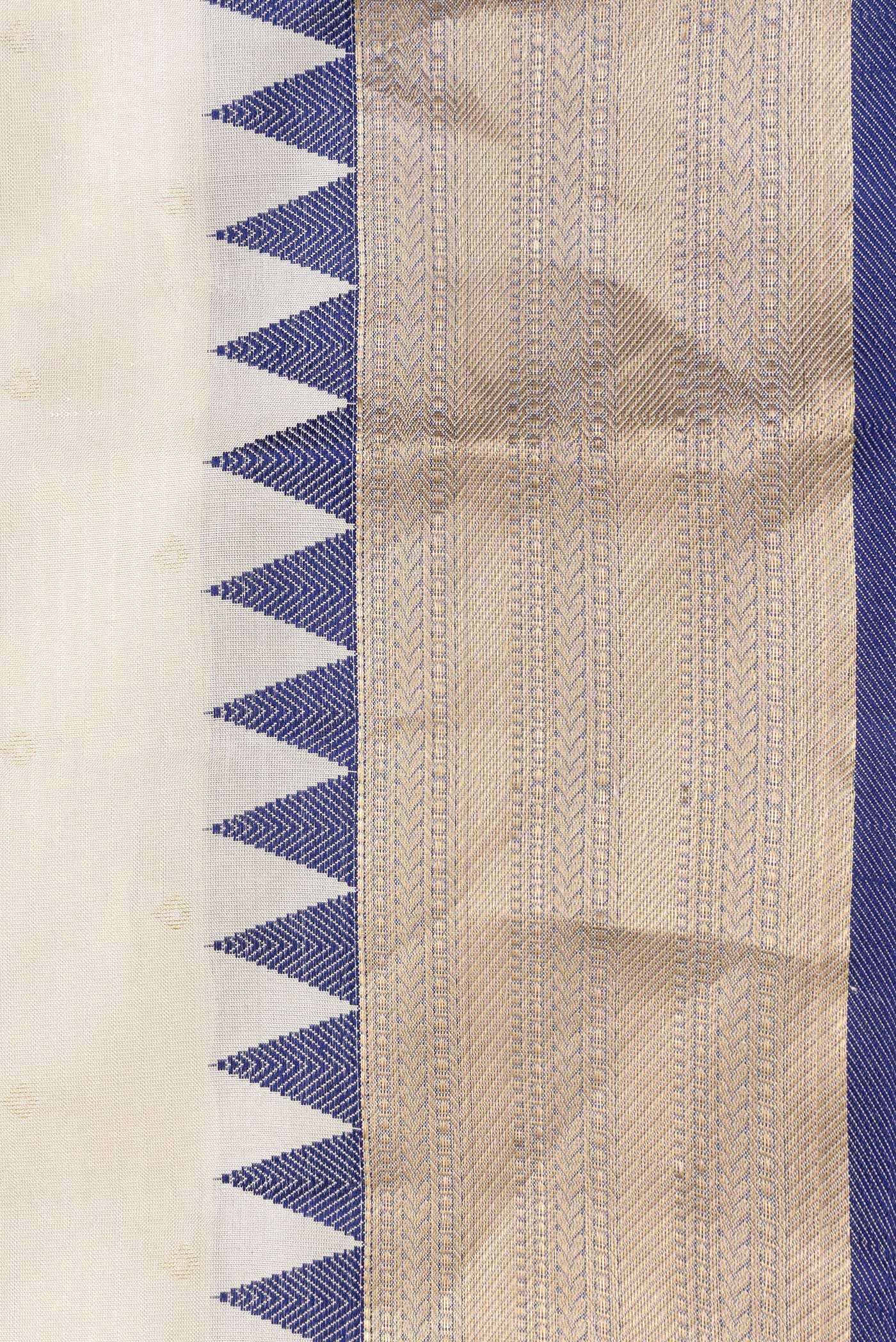 Border image of Off White Dual Tone Kanchipuram Silk Saree with Zari Butta on the body and Zari And Thread Border. 