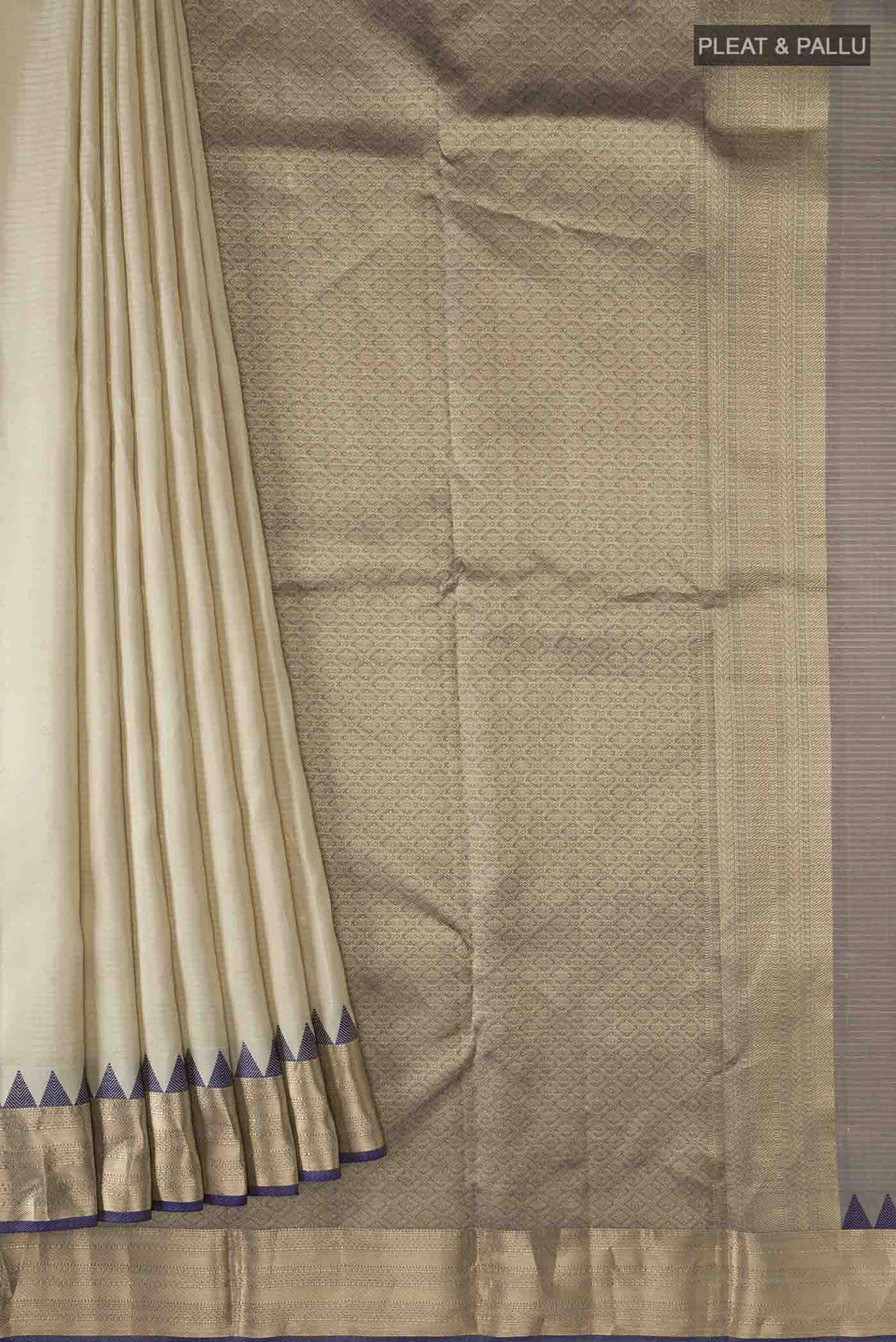 pleats pallu