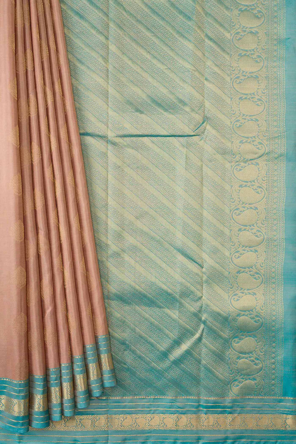 pleats pallu
