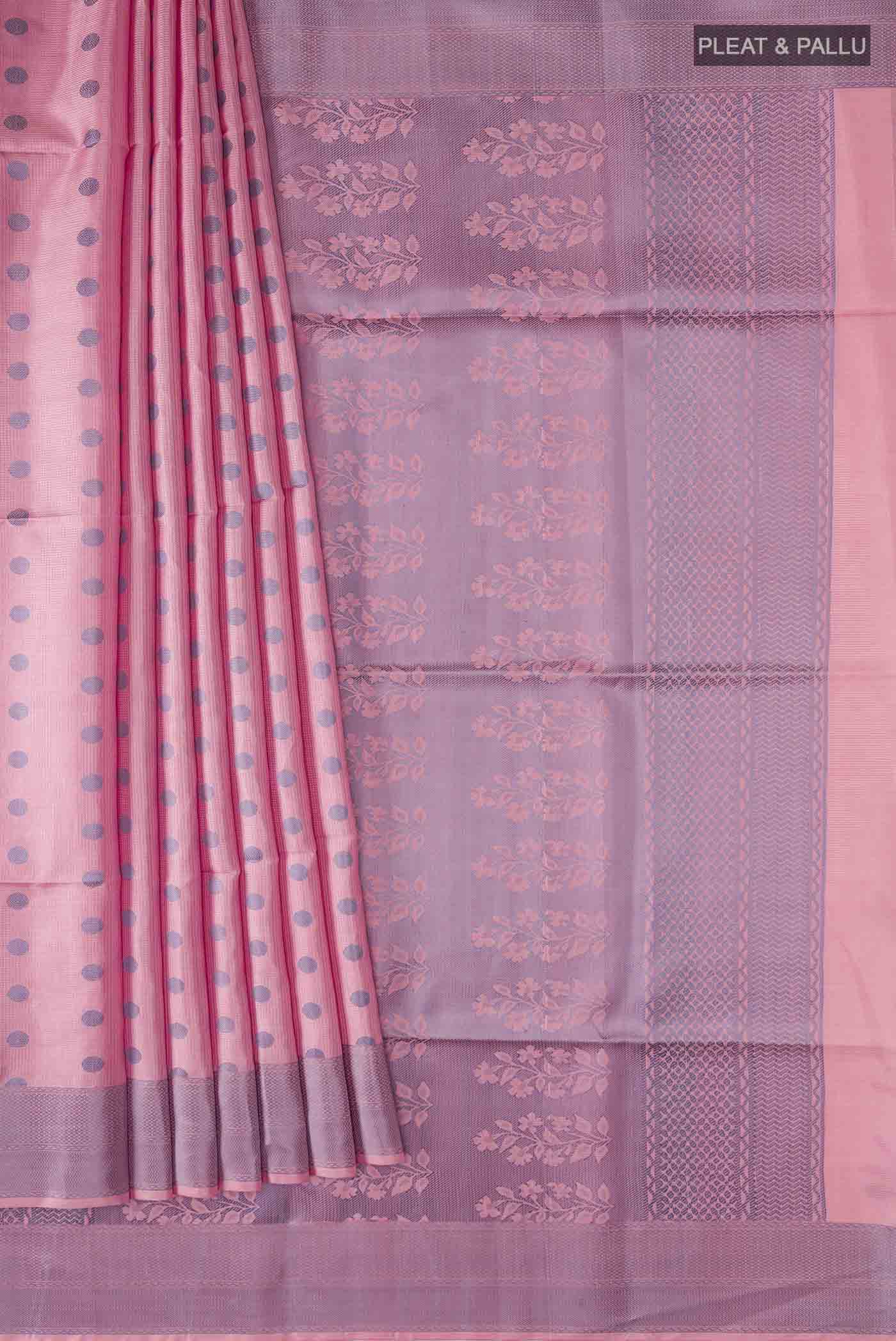 pleats pallu