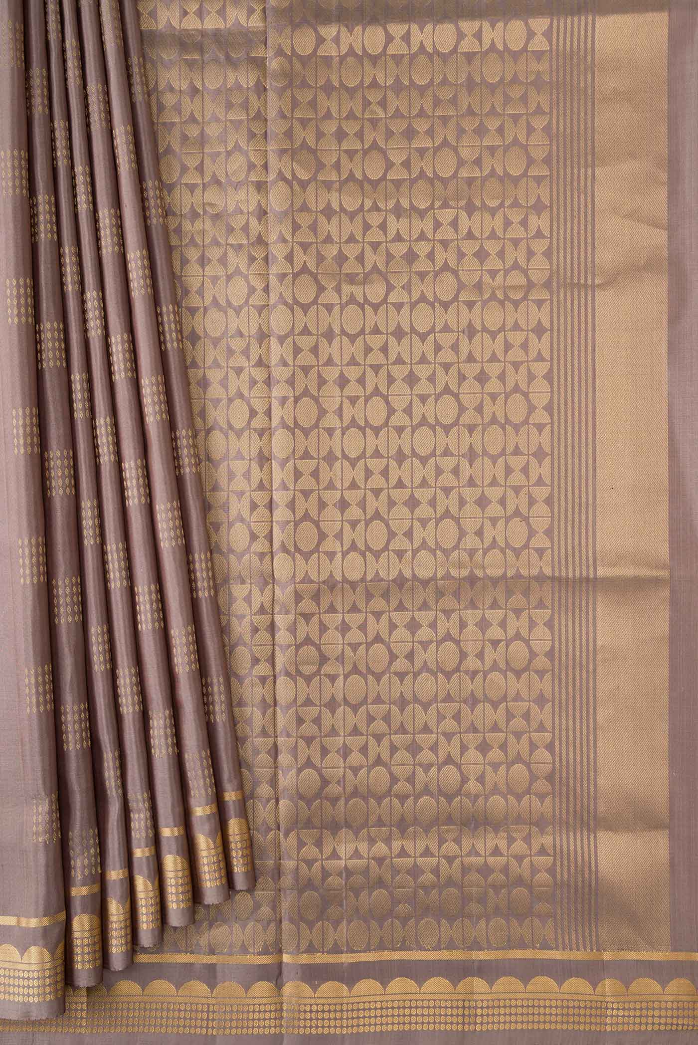 pleats pallu