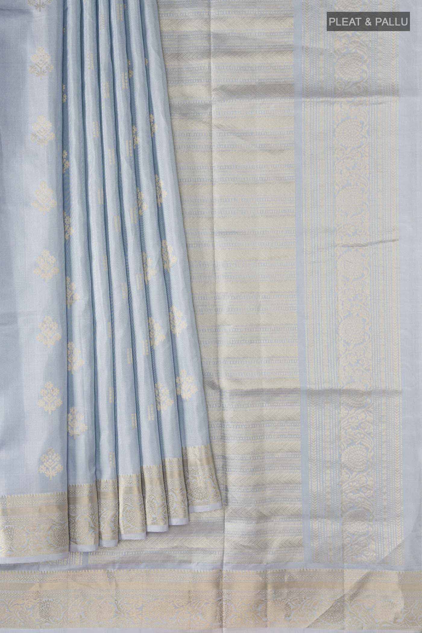 pleats pallu