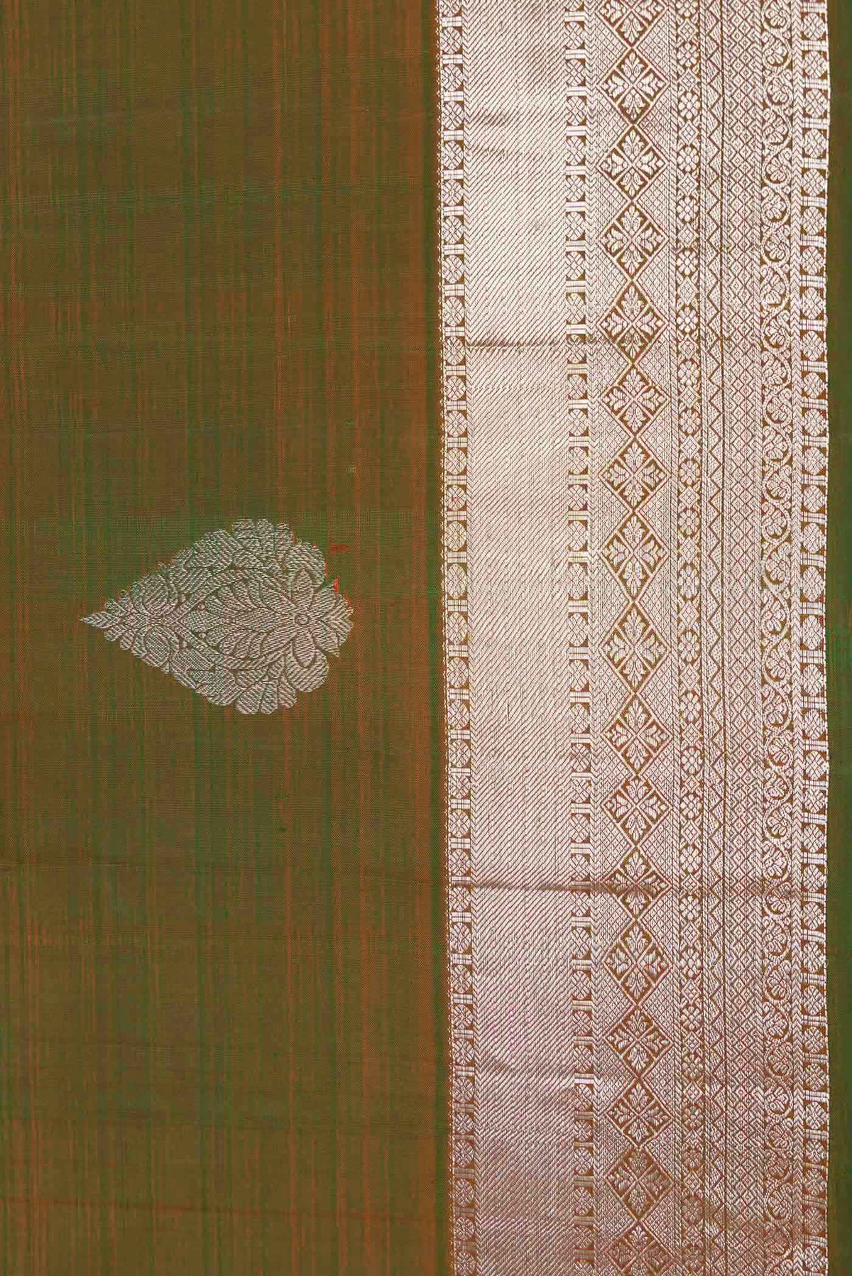 Border image of Green Dual Tone Kanchipuram Silk Saree with Zari Butta on the body and Zari Border